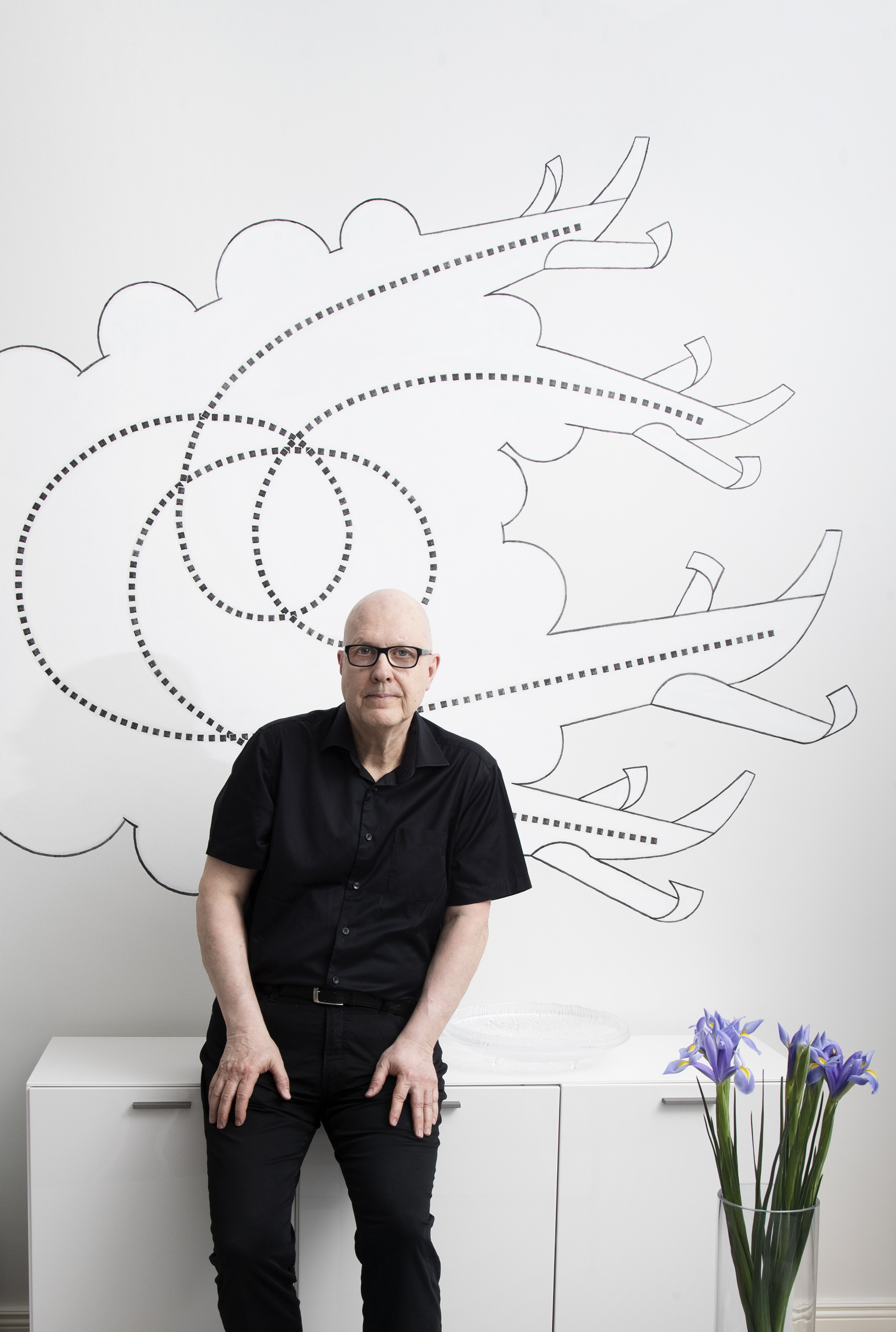 Hollantilaisen taiteilijan Jos Reniersin teoksen ruutusymboliikka viittaa&nbsp;Vuokilan&nbsp;elämäntyöhön.