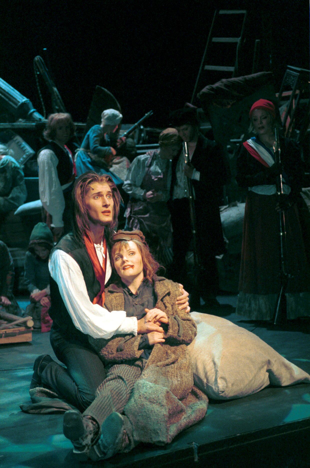 Tomi Metsäketo ja Nina Tapio tähdittivät Les Misérables -musikaalia.