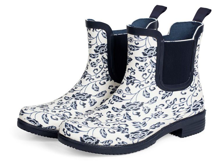 Näppärät veto-lenkit helpottavat pukemista. 30 e, KappAhl.