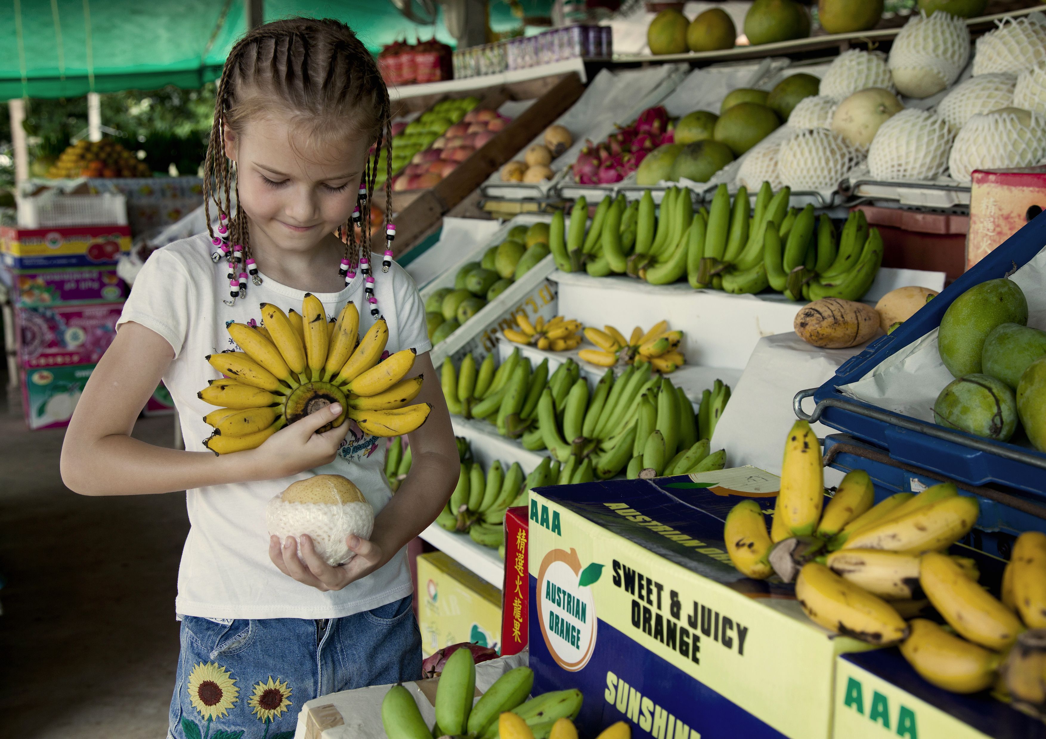 Lapset olisivat halunneet syödä koko kuukauden vain tuoreita hedelmiä.