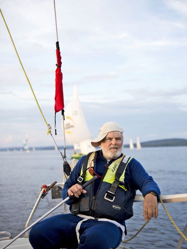 Ilkka on konkari. Hänellä on menossa 42. Päijännepurjehdus.