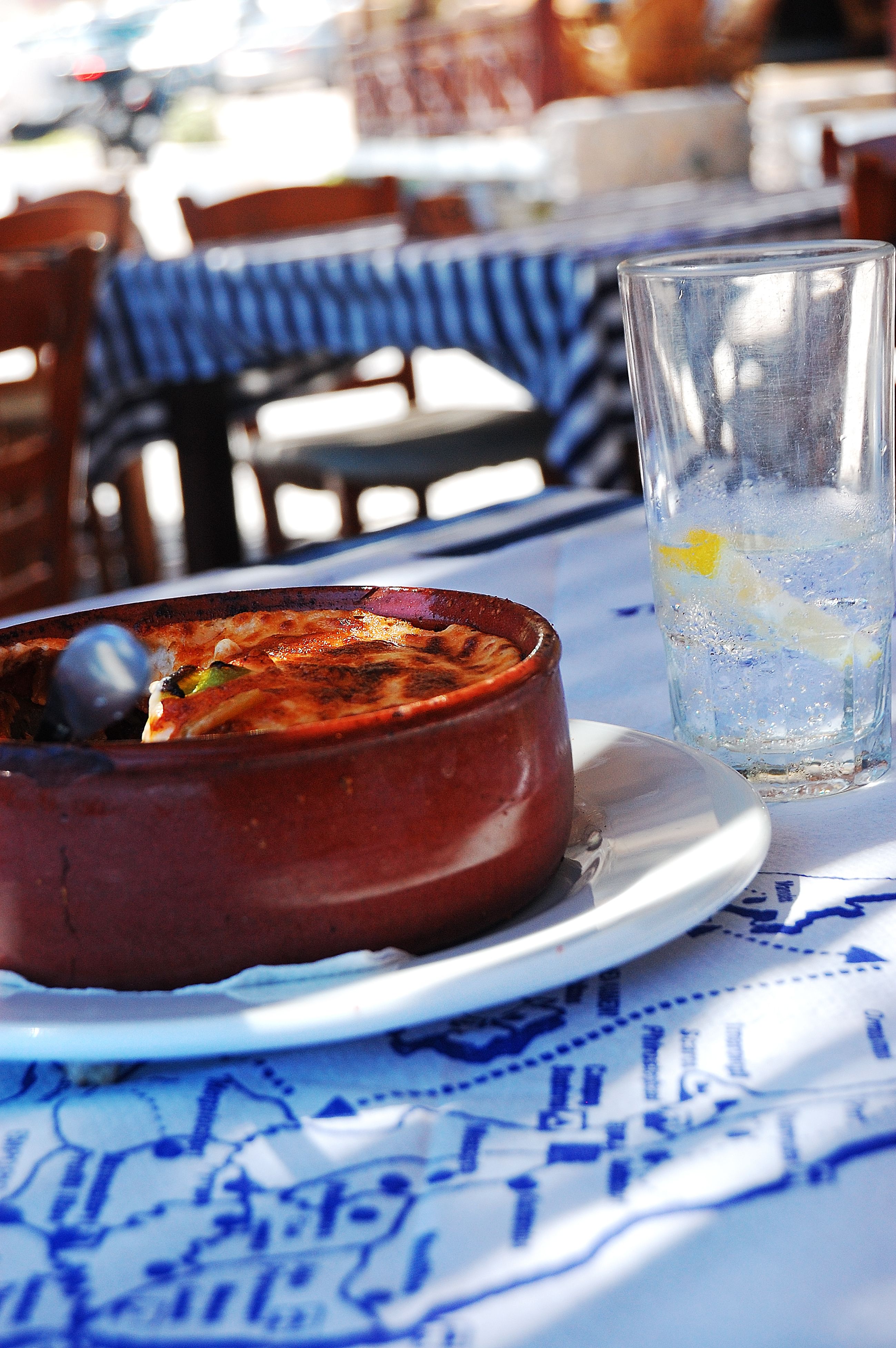 Takuuvarma menestyslounas on mussakaruukku paksun juustokuorrutuksen kera.