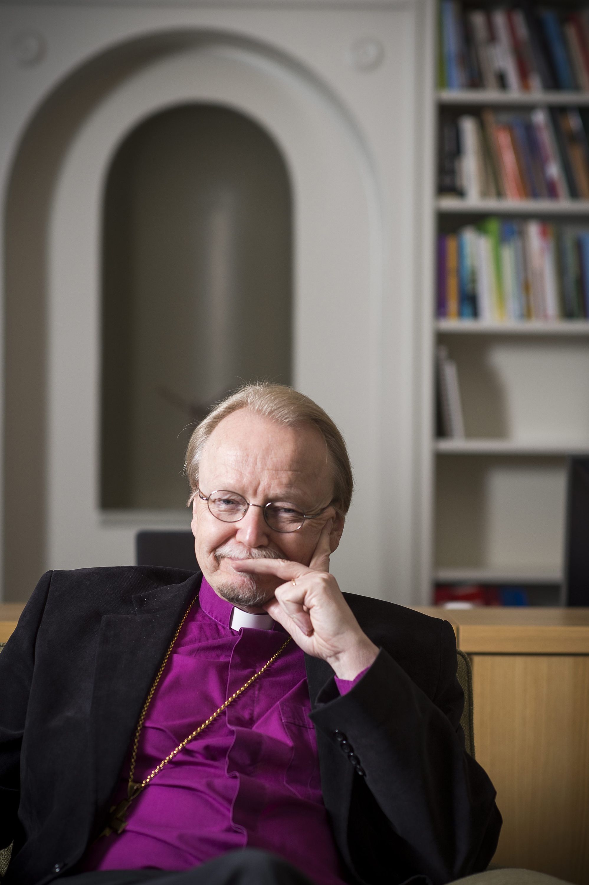 Miten kirkko pysyisi mukana ihmisten arjessa ja juhlassa? Arkkipiispa Kari Mäkisen mielestä sunnuntaimessu on yhä kirkon identiteetin perusta. – On mahdotonta kuvitella kirkkoa, joka ei vietä jumalanpalvelusta. 