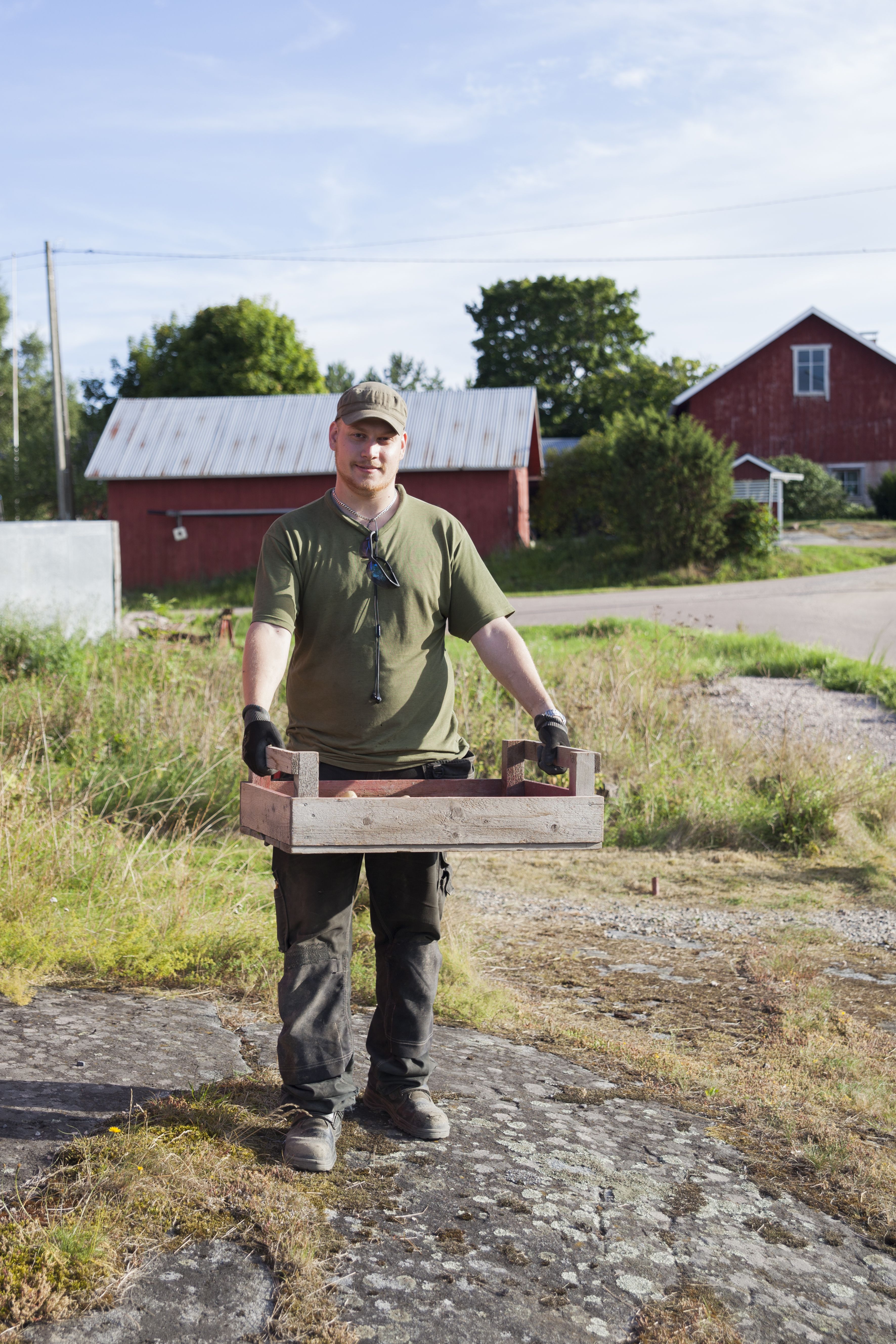 Björn Skaag ei aio muualle kotikylästään Hyppeisistä. Saaristossa asuu ihmisiä ympäri vuoden, mutta väestö ikääntyy.