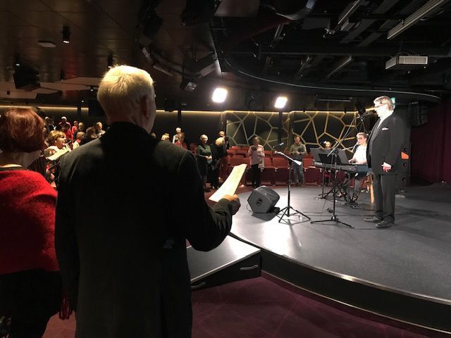 Pentti Hietanen ja hänen puolisonsa Heini Kivimäki-Hietanen ET:n lukijaristeilyllä.