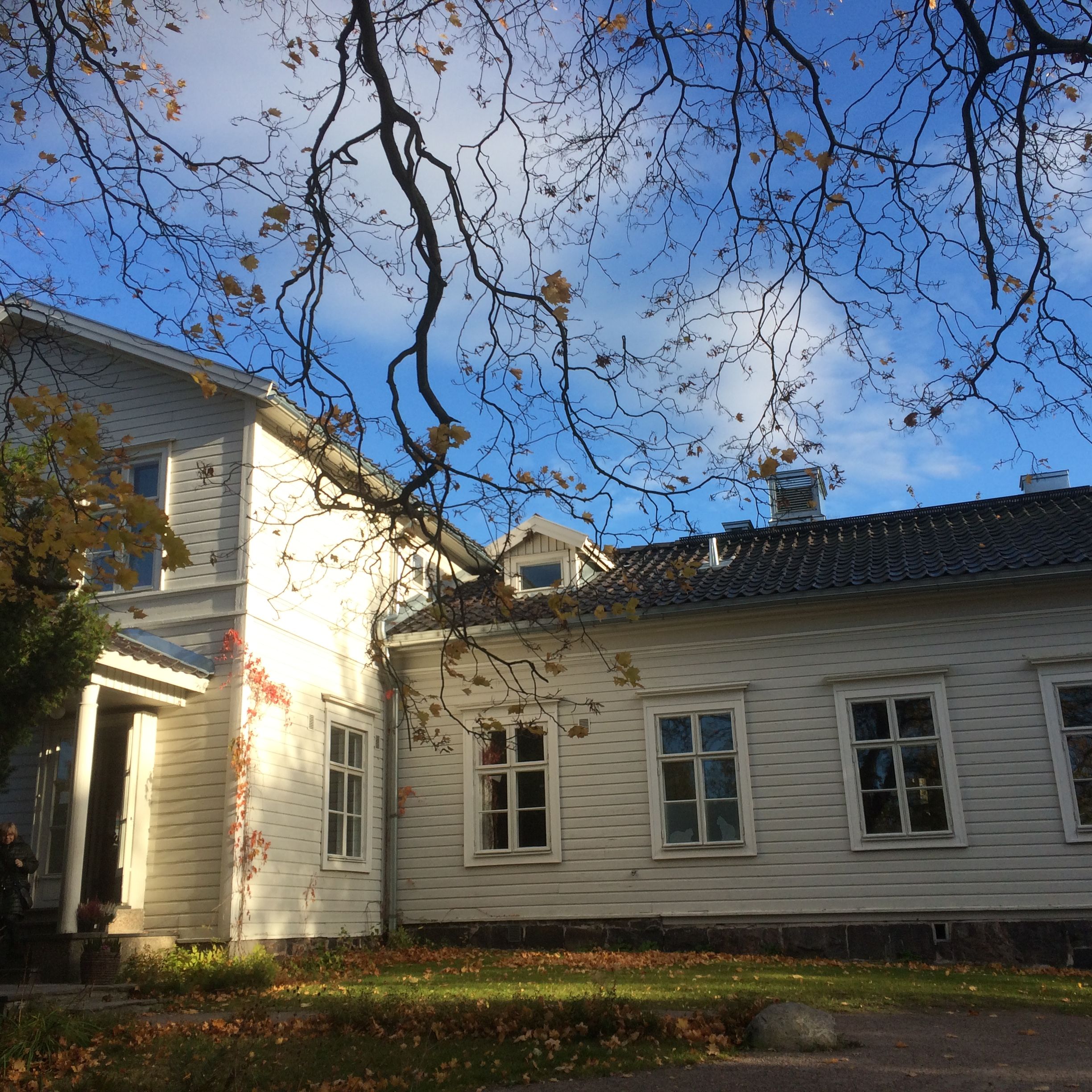 Kaffila Bokvillan sijaitsee Helsingin Arabiassa.