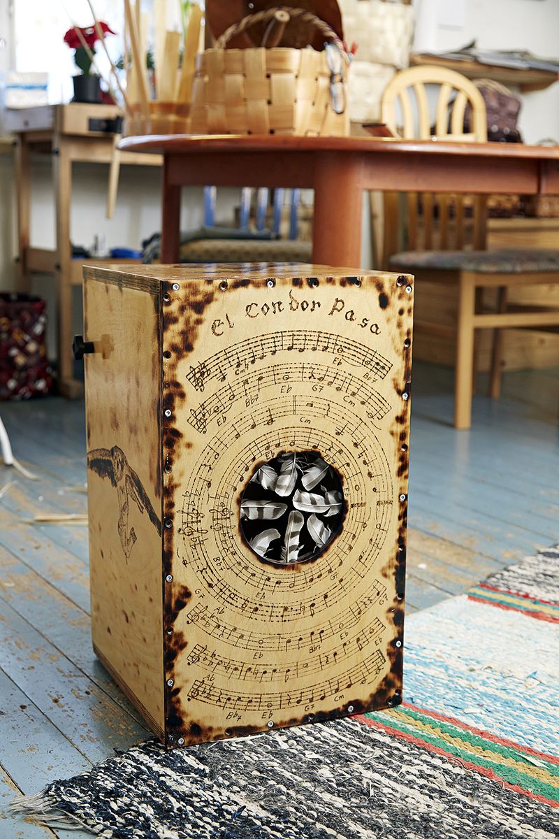 Erkin cajon-rummussa on upeat yksityiskohdat.
