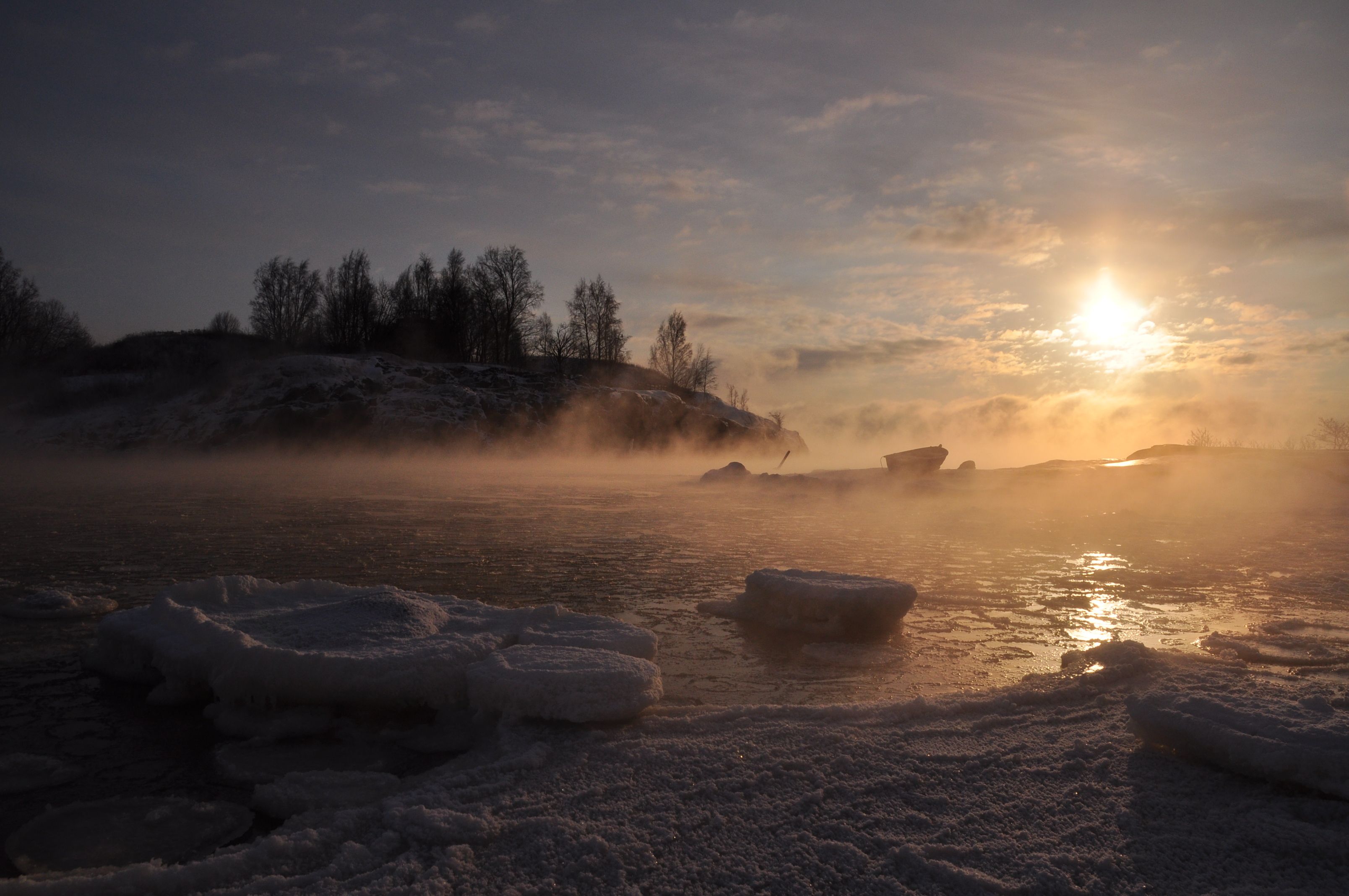 Piipa, Helsinki: "Meri höyrysi mahtavasti, kun pakkasta oli n. -27c° ja meriveden lämpötila oli vielä plussan puolella."