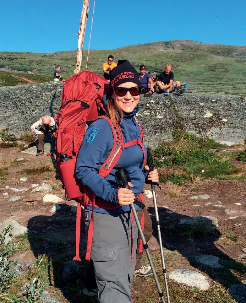 Kirjoittaja Pia Hollo ensivaelluksellaan.