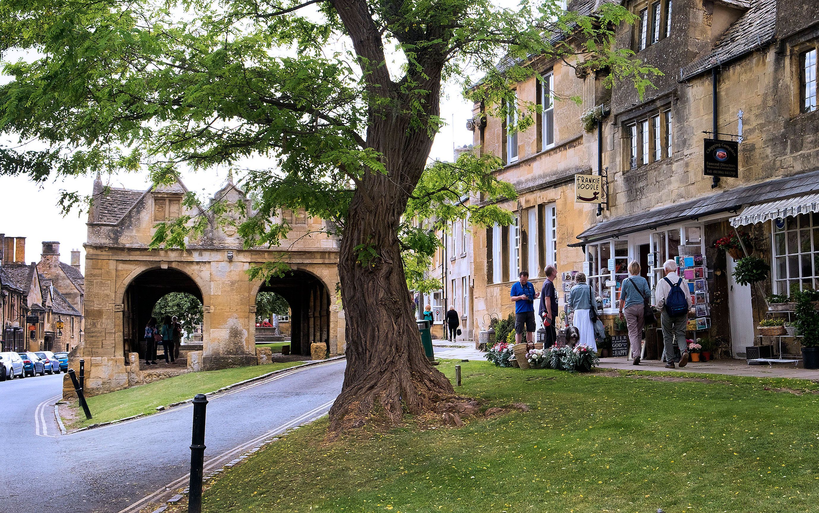 Chippin Camdenin kauppahalli on 400 vuotta vanha. 