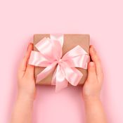 Simolainen kalastaja Kari Mäkinen neuvoo, miten saadaan lämpimät kädet.