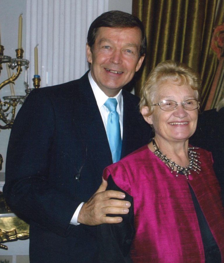 Kimmo ja Eija Pulkkinen isännöivät Perussa 2006.