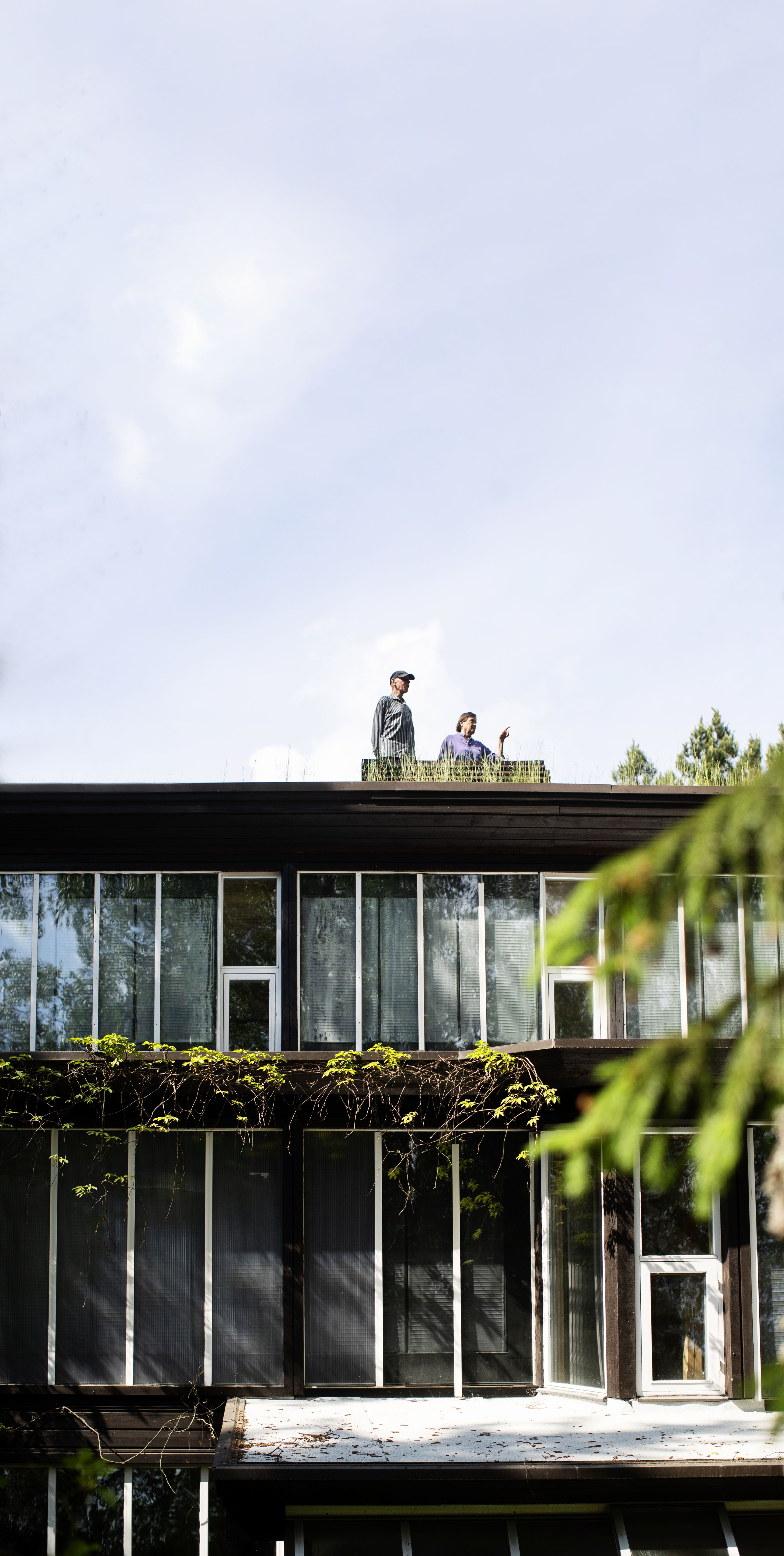 Eratien kattoterassilta näkee kauas.