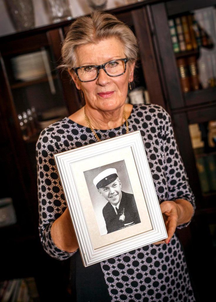 Raija ja Antti-puolison ylioppilaskuva.