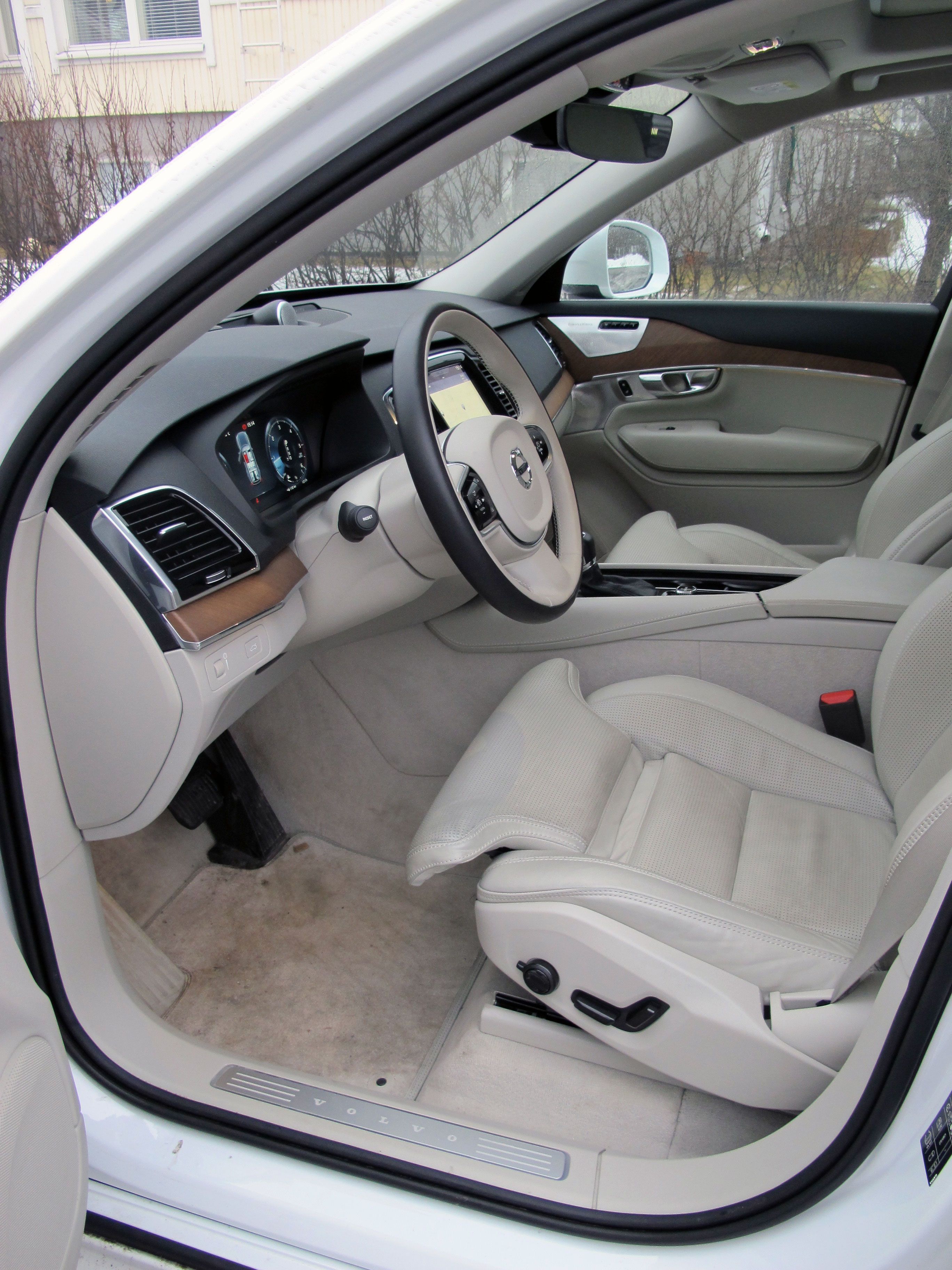 Kuski saa säädettyä esimerkiksi reisitukea ja istuimen pituutta. 