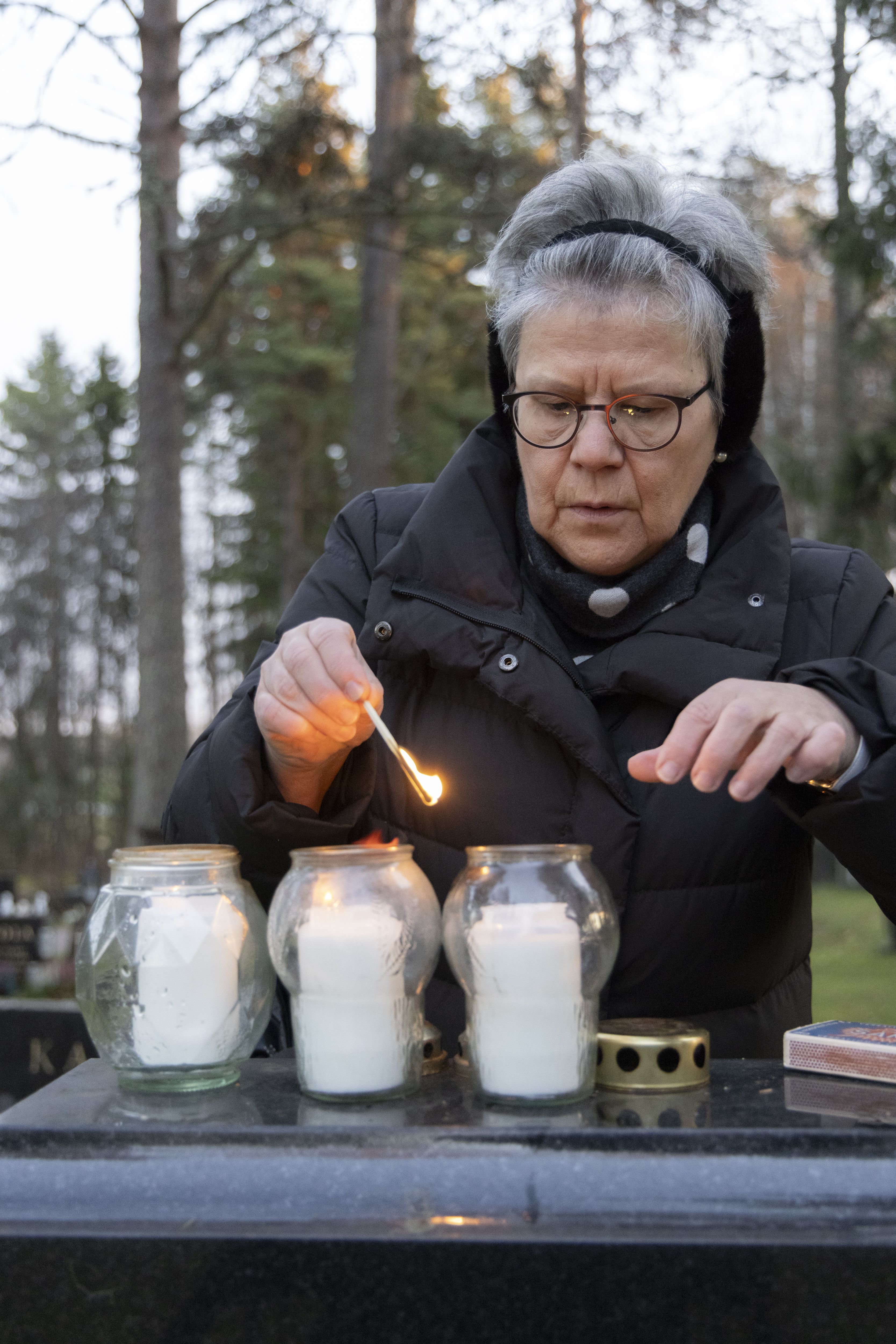 – Minun on vaikea sanoa, mikä uskossani on muuttunut. Minulla on edelleen syvä luottamus Jumalan olemassaoloon, huolenpitoon ja varjelukseen, Soile sanoo.