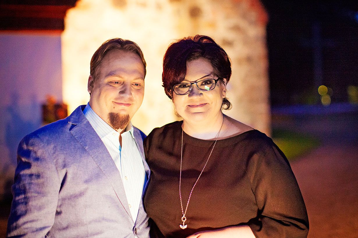 Tomi Lindgren ja Susanna Mäkinen avioituivat Pyhän Laurin kirkon hääyötapahtumassa vuonna 2014.