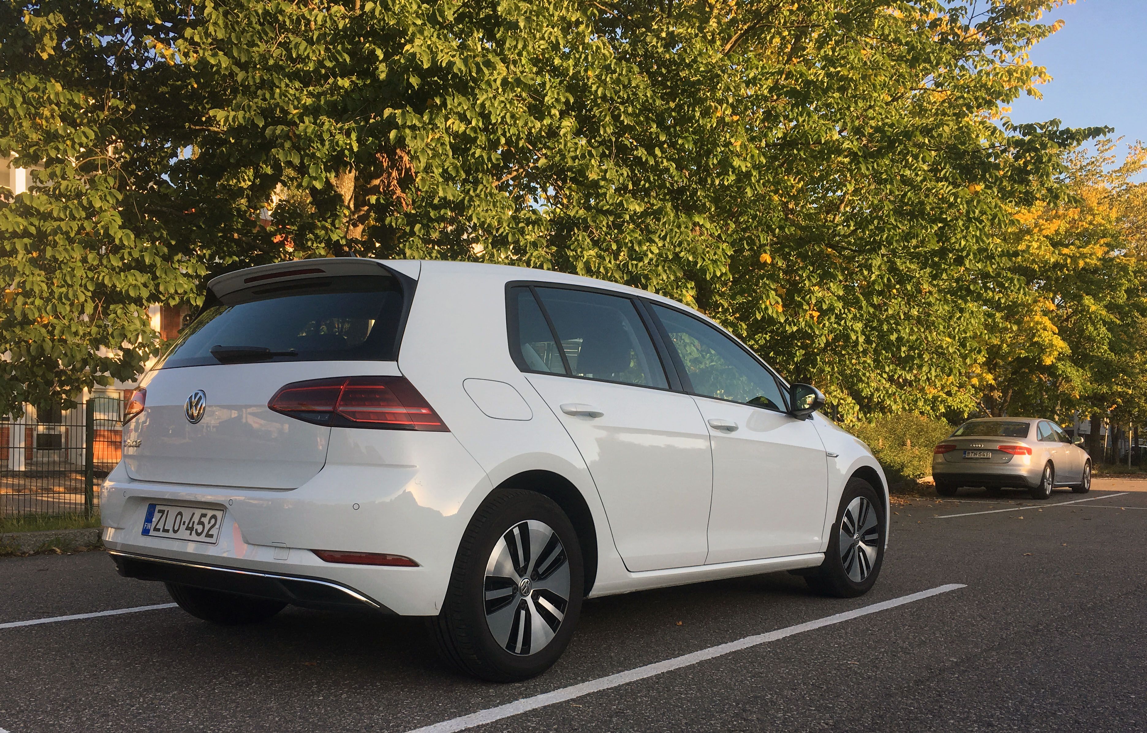 Sähkö-Golfin hinta on reilut 40 000 euroa.