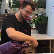 Ole joulupukkina seniorille -kampanja ilahduttaa vanhuksia joulukukilla