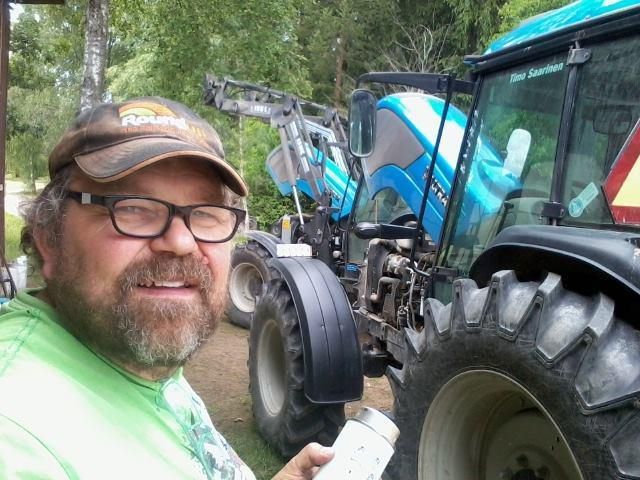 Timo Saarinen on 64-vuotias maaseutuyrittäjä Hartolasta.