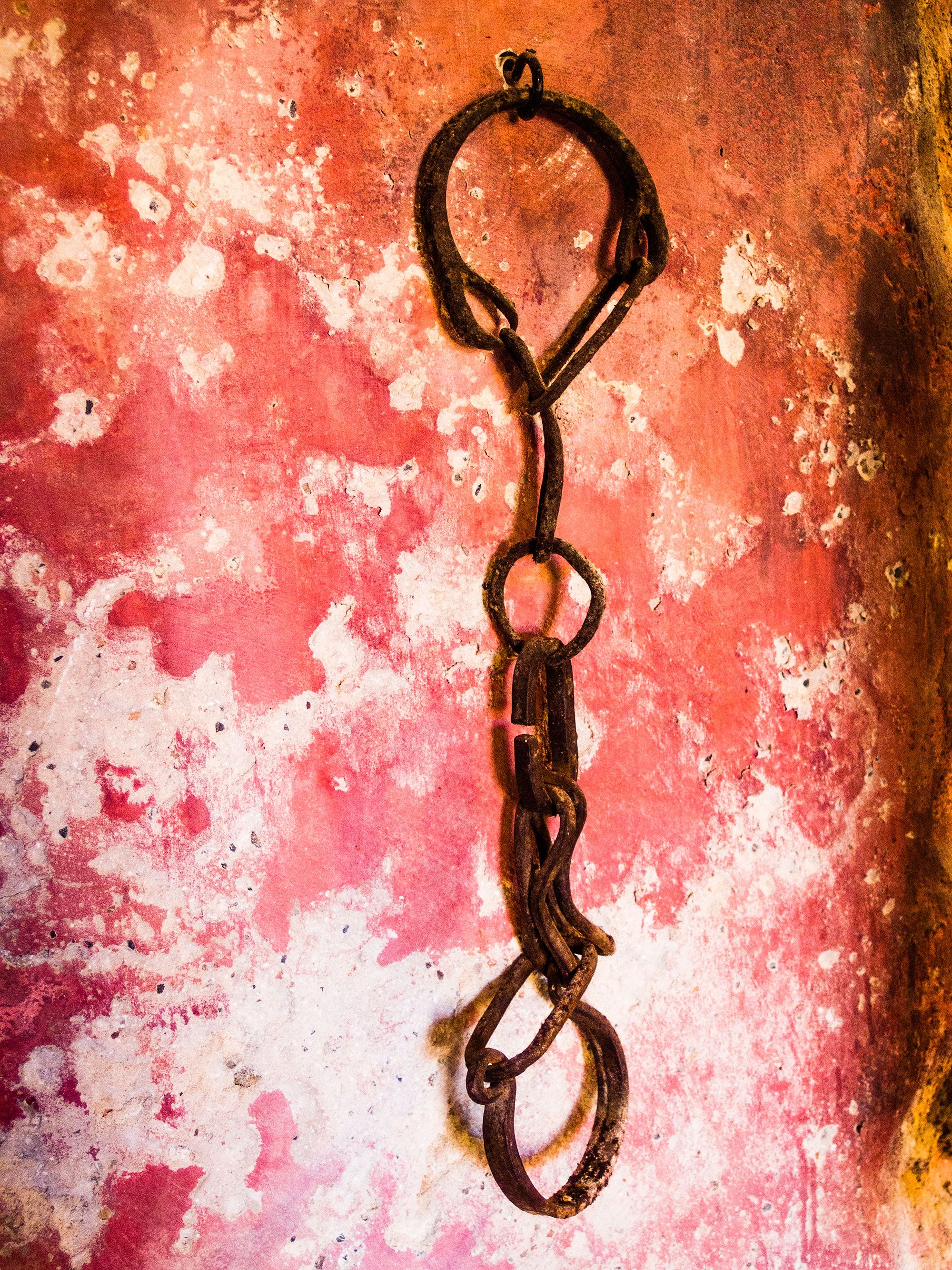 Karusta teemasta huolimatta Kura Hulandan museo on ajatuksia avartava. Jakob Gelt Dekker on tehnyt todellisen kulttuuriteon sijoittamalla varallisuuttaa orjien elämän dokumentointiin.