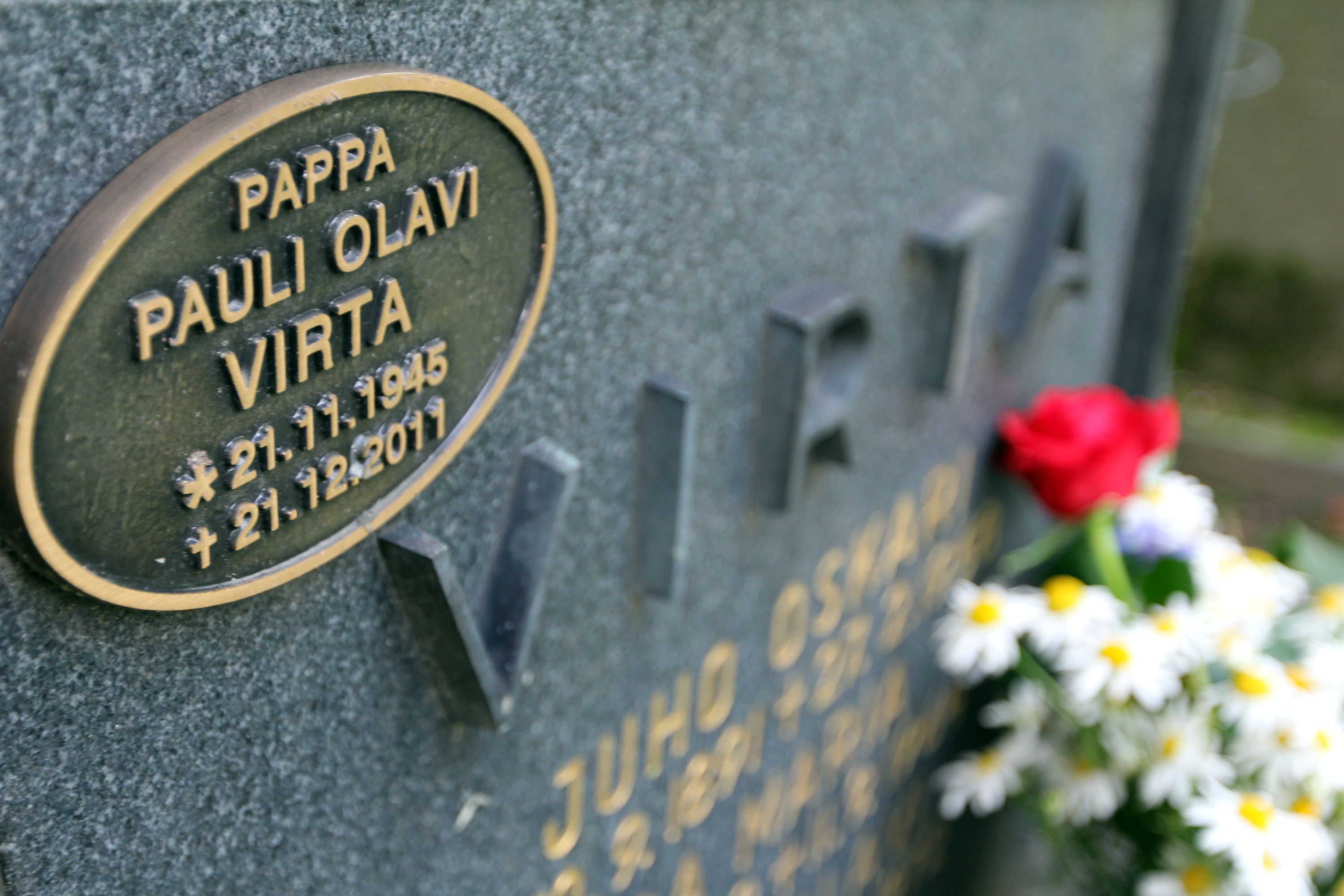 Laulaja ja elokuvanäyttelijä Olavi Virta levytti uransa aikana 601 laulua ja näytteli 16 elokuvassa. 