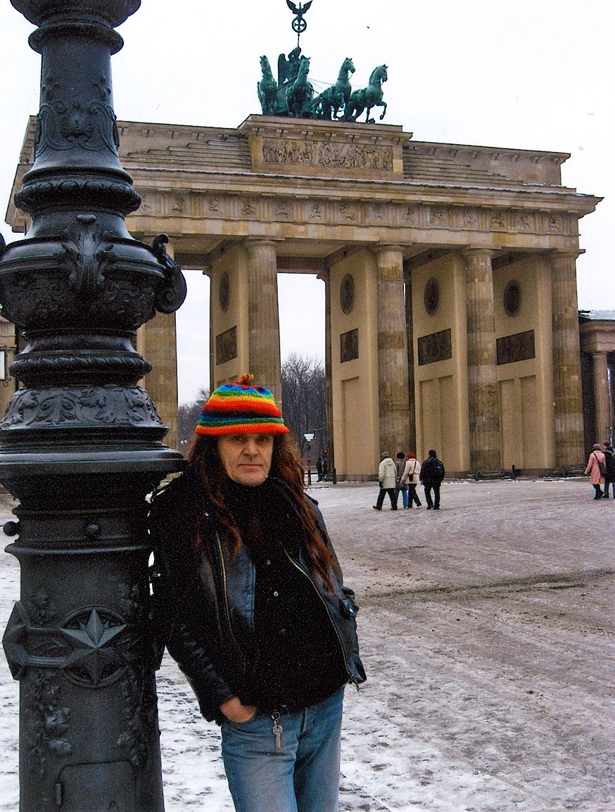 Berliinissä kylmänä ja tuulisena talvena 2010 Pelle kirjoitti romaaninsa Kreuzberg.