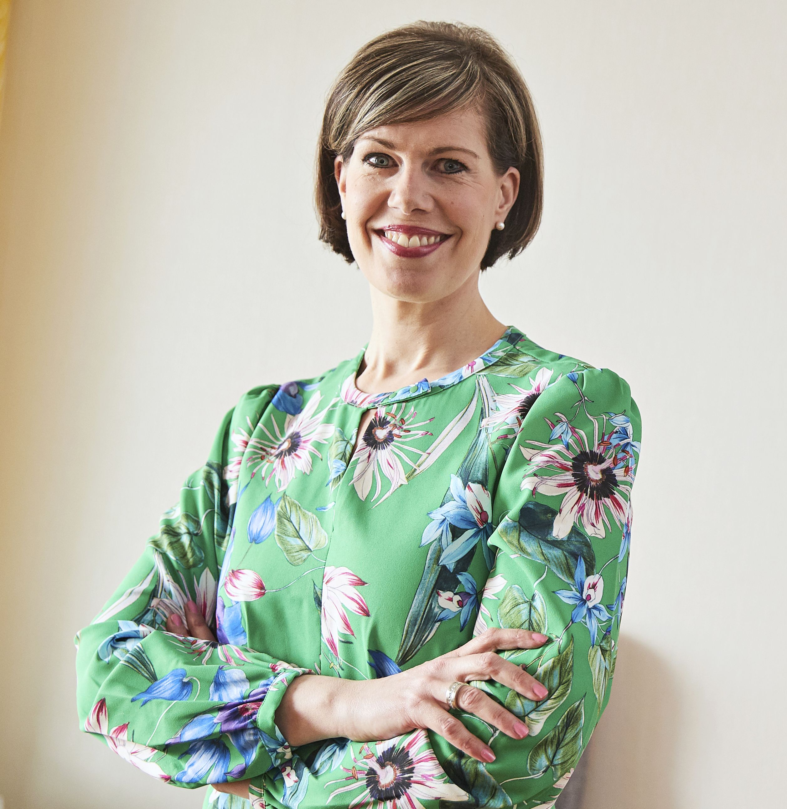 Mirka Saarinen perusti palvelun, joka tarjoaa seuraa vanhuksille.