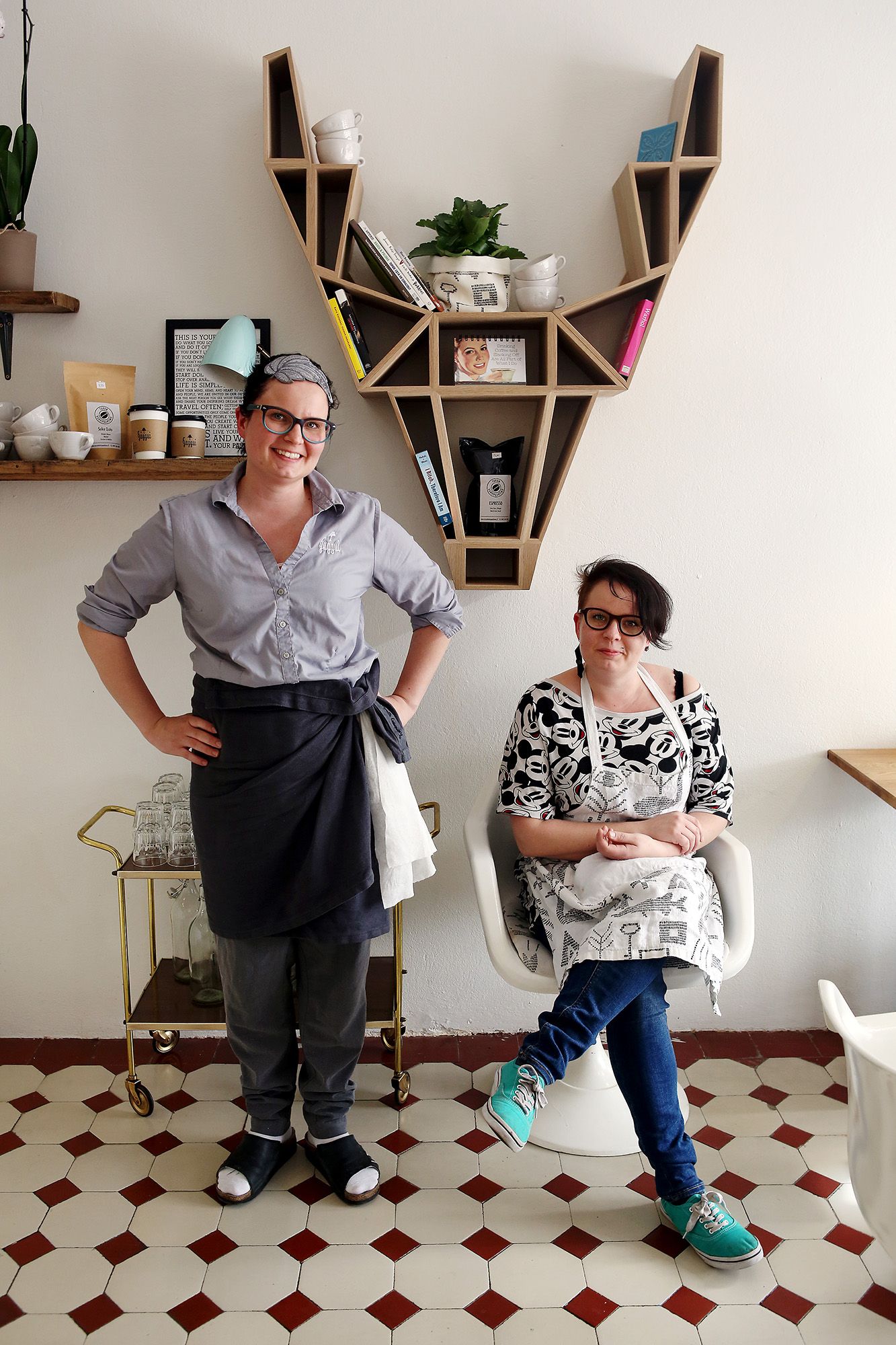 Sisarukset Johanna Silén ja Johanna Sinkkonen pyörittävät Turun herkullisinta kahvilaa, Gagguita.
