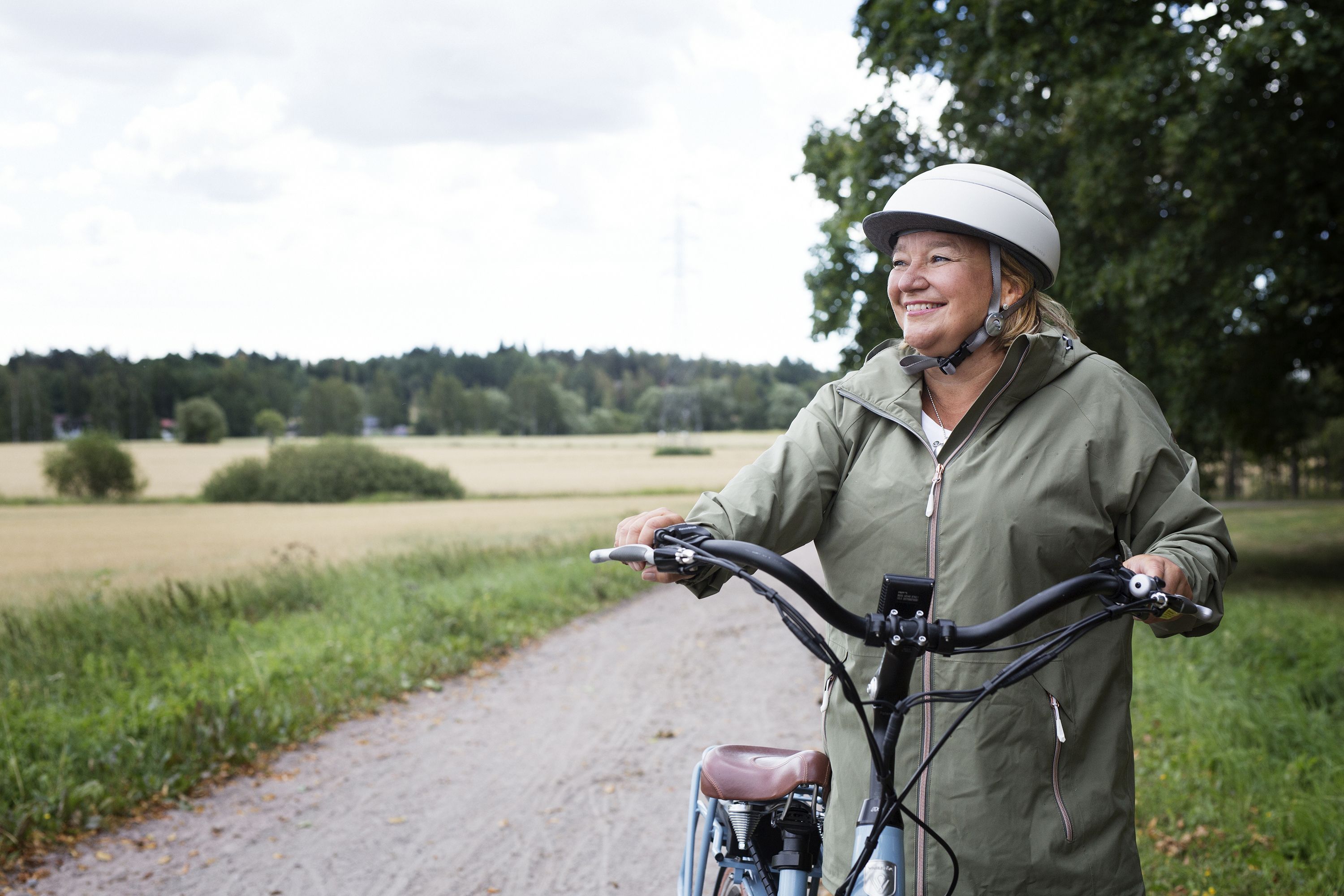 Sydänliiton pääsihteeri Tuija Braxilla on työsuhdepolkupyörä. Hän liikkuu kaupungissa mieluiten pyöräillen.