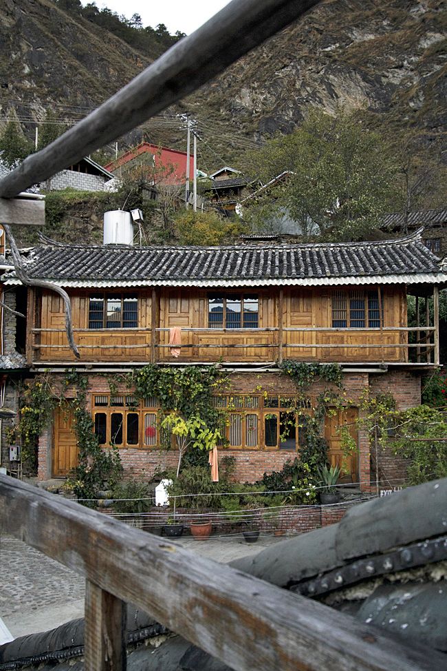 Reitin varrella näkee useita viehättäviä majataloja.