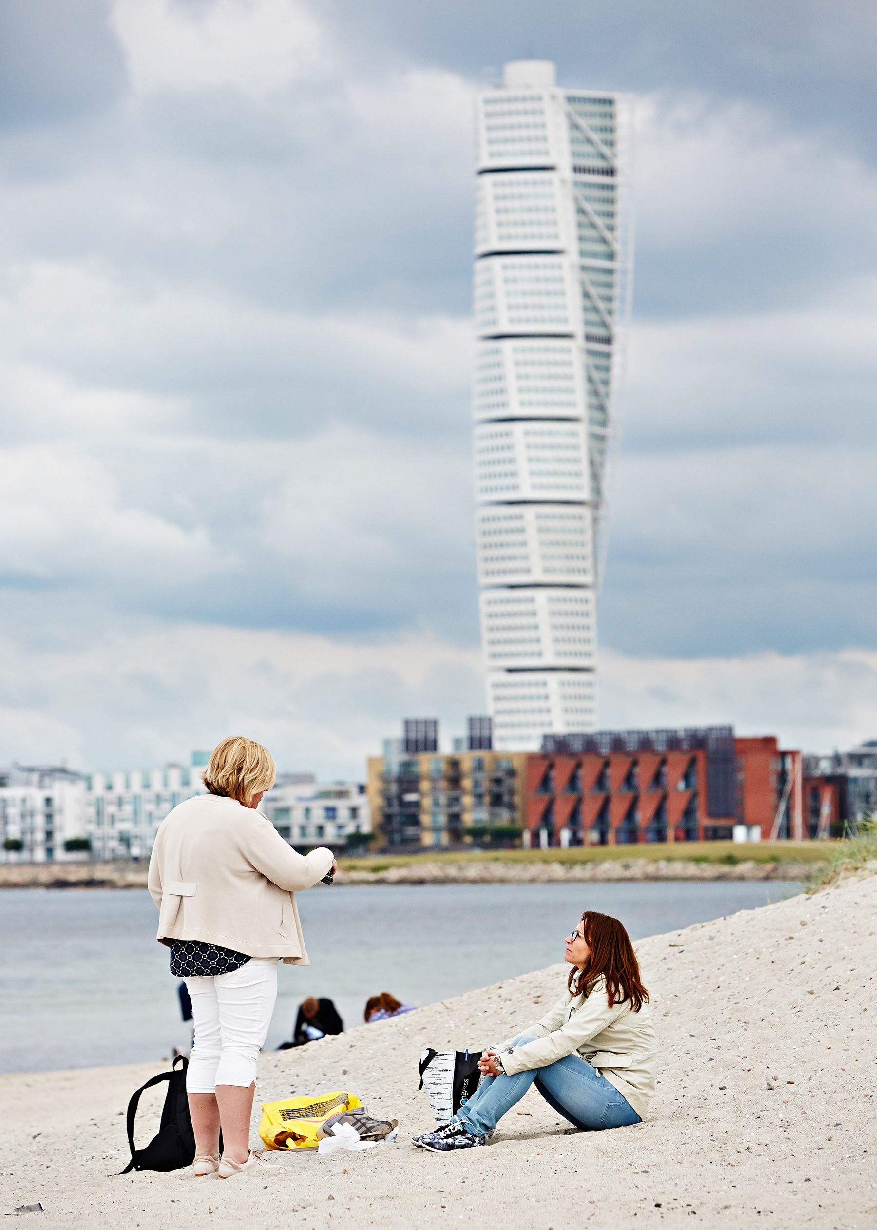 Malmön maamerkki, Turning torso, on 54-kerroksinen.