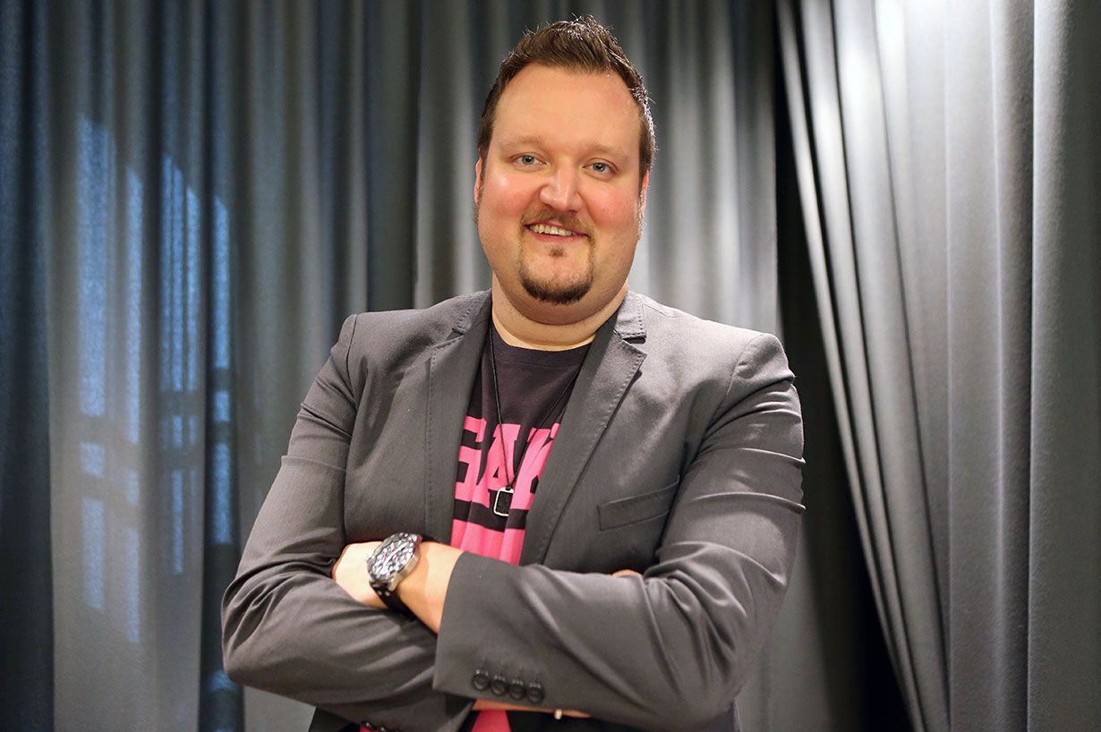 Stand up -koomikko Sami Hedberg.