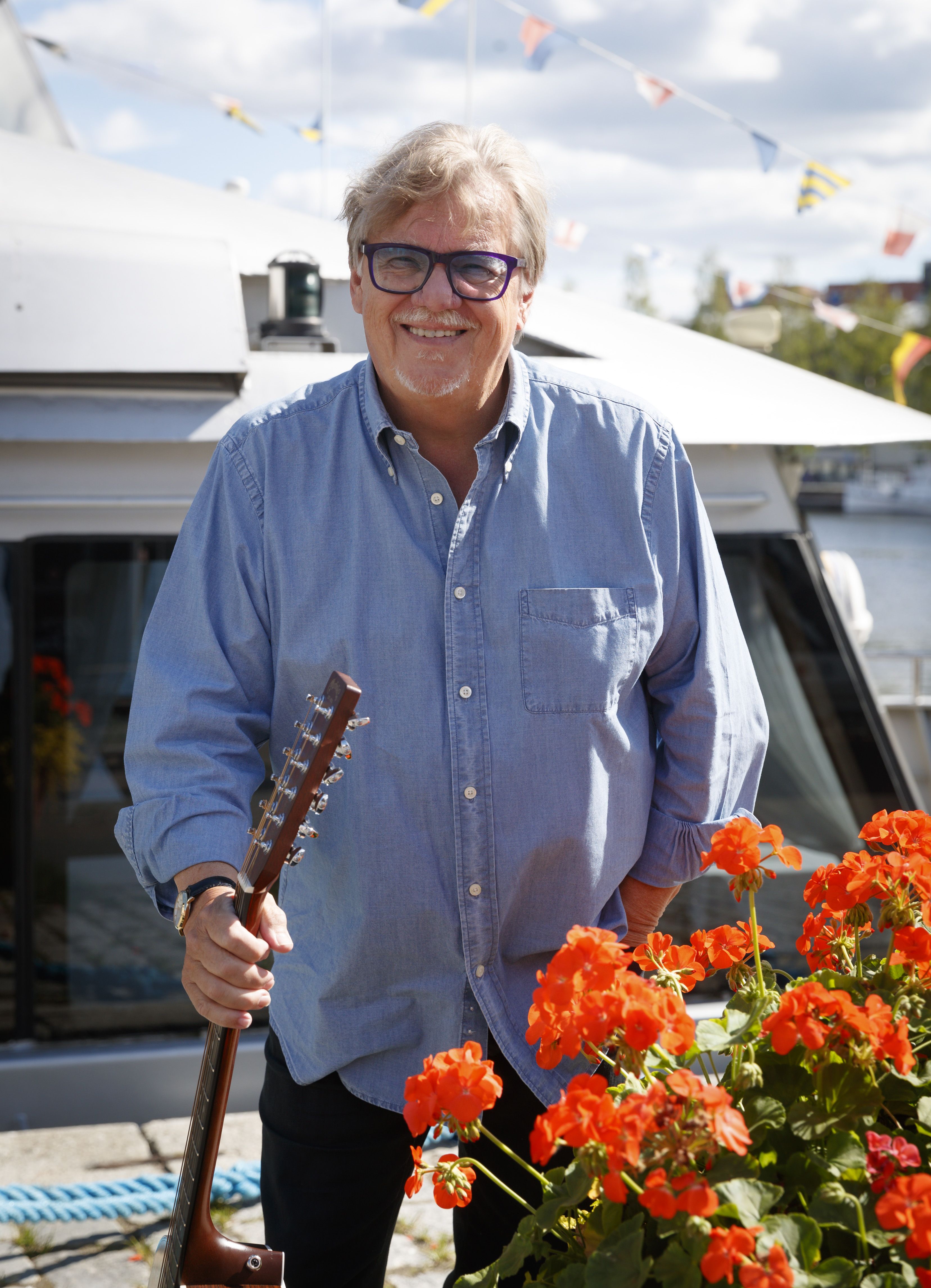 Mikko Alatalo on laulaja, toimittaja ja entinen kansanedustaja.