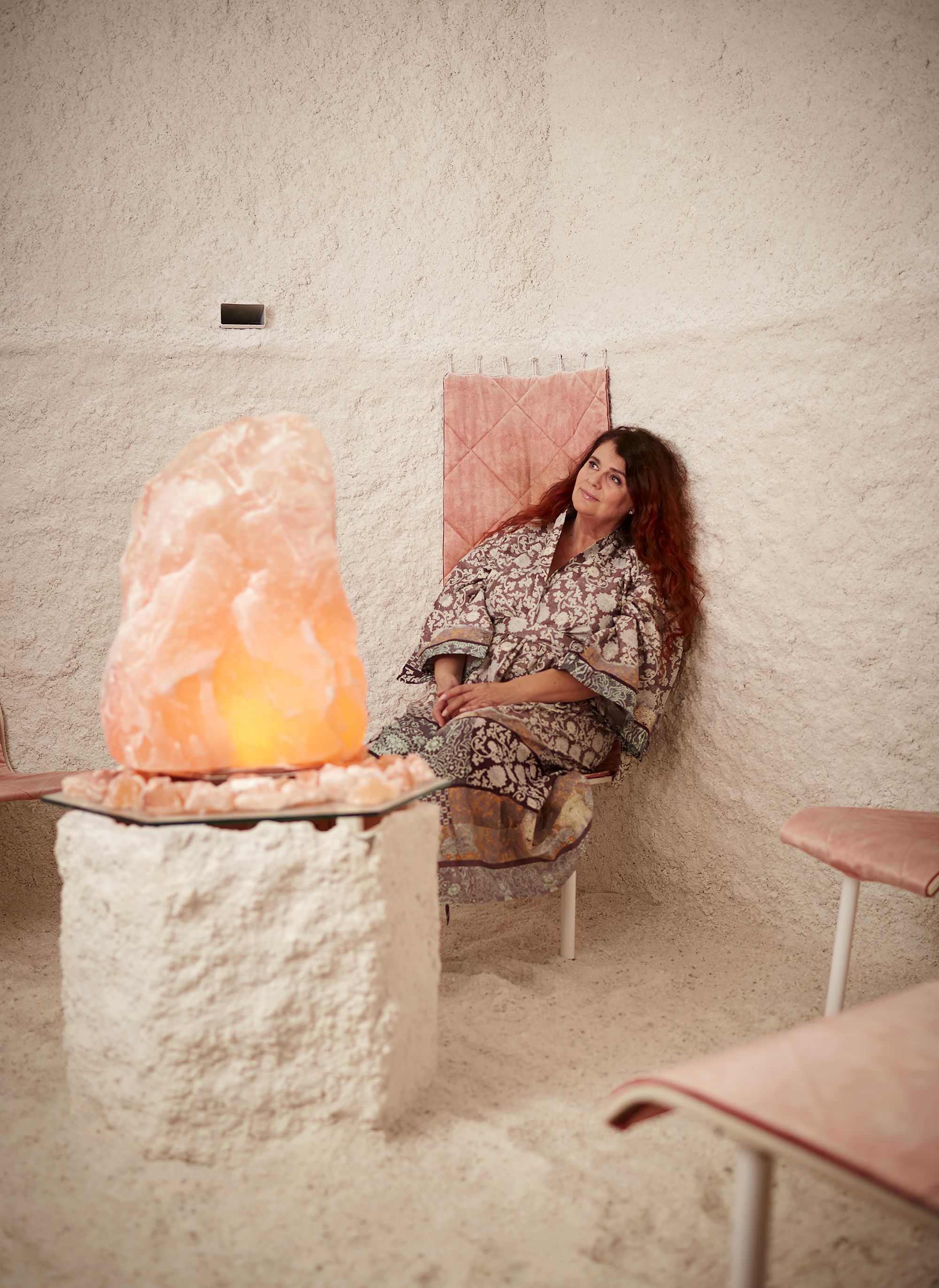 Hellimön suolahuone. – Valitettavasti palkitsen itseni hoitoja useammin herkuilla.