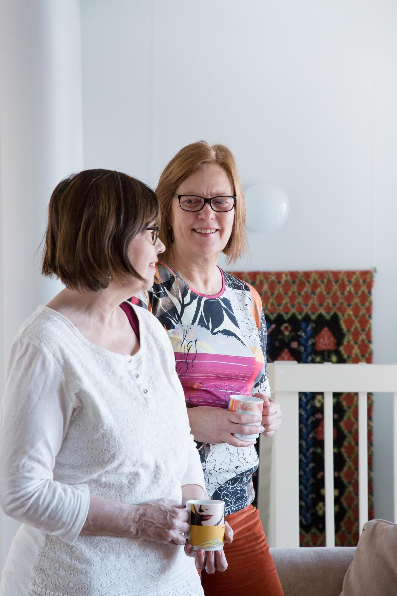 Maarit ja Tarja tutustuivat työn kautta 19 vuotta sitten.