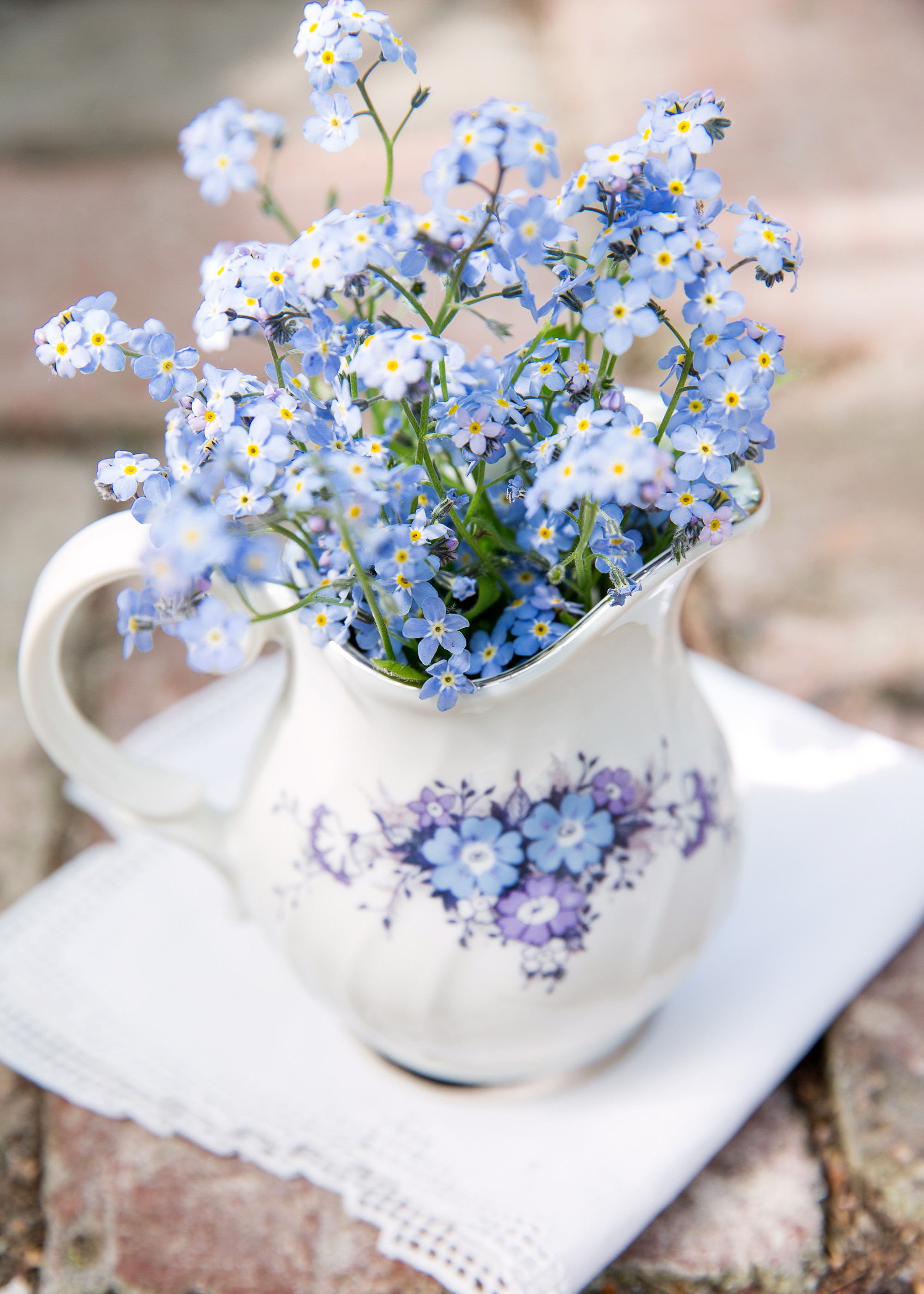 Raija Uosikkisen Raija-koristeinen Kermakko 70-luvulta. Hinta sokerikon kanssa 67 e.