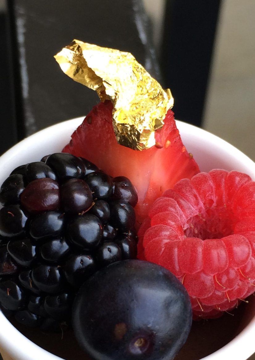 Zabeel Saray -hotelli koristelee jälkiruuat kullalla.