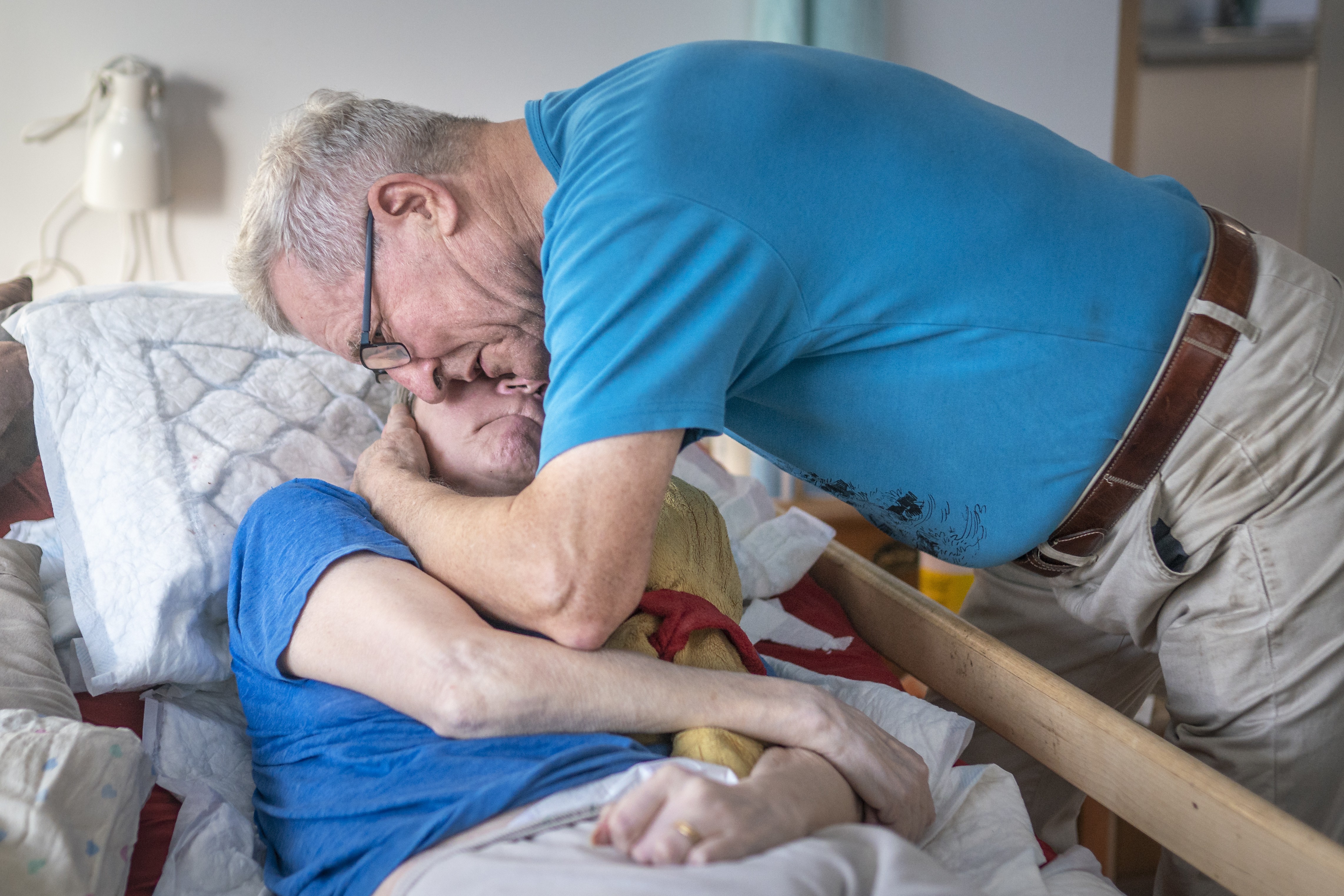 ”Juttelen kaiken Eevalle, hän ymmärtää taatusti. Tunnistan, onko hänellä hyvä olo”, Petter sanoo.
