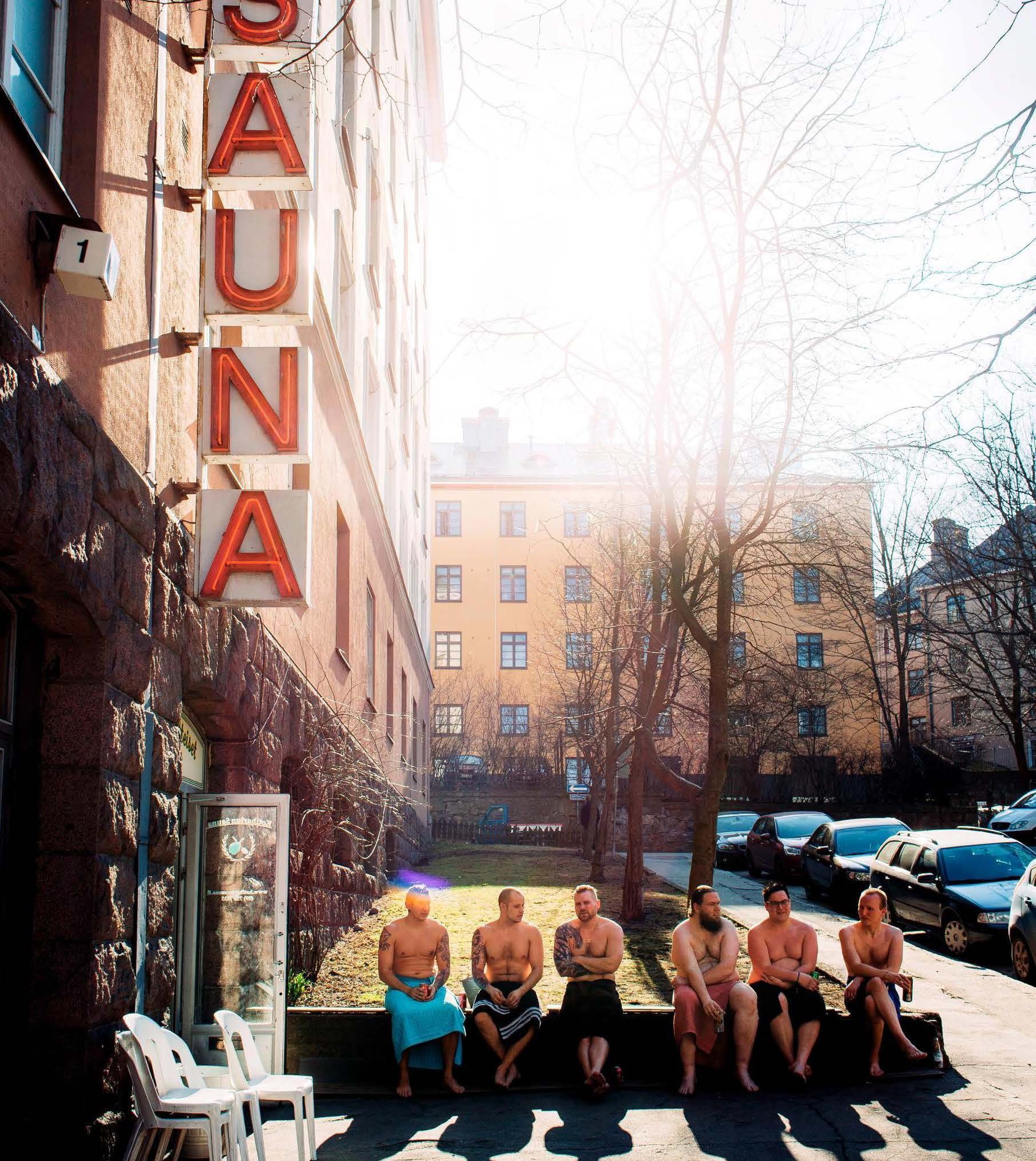 Kotiharjun saunaan voi viedä omat juomat.