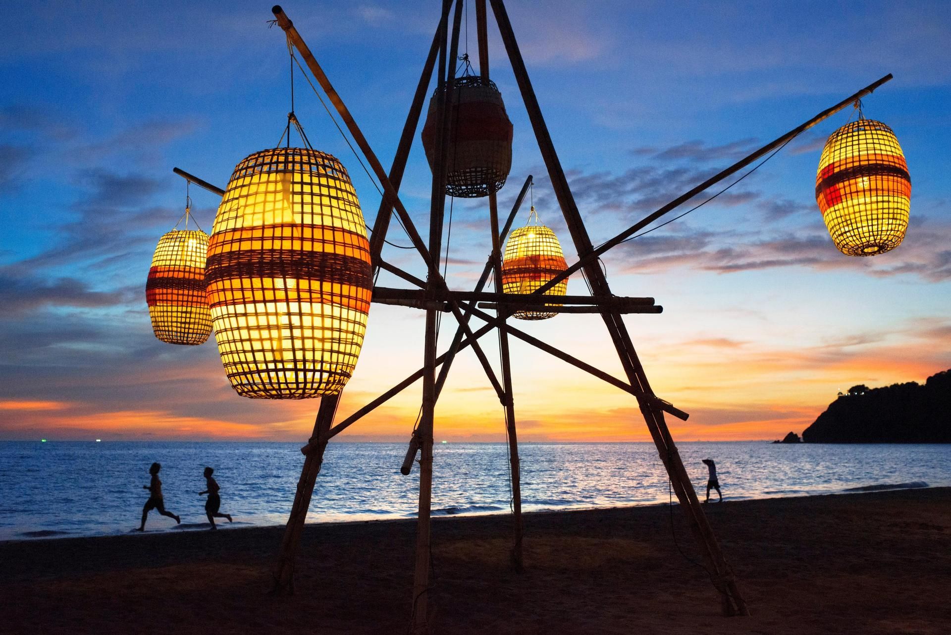 Saarten vesiraja on usein tasainen, joten rantahölkkä onnistuu.