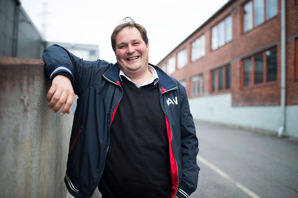 Kiinteistönvälittäjä Jethro Rostedt.