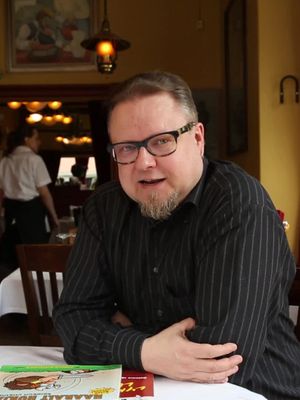 Sarjakuvien savontaja Olavi Rytkönen kertoo, millaiset olisivat savolaiset urheiluselostukset