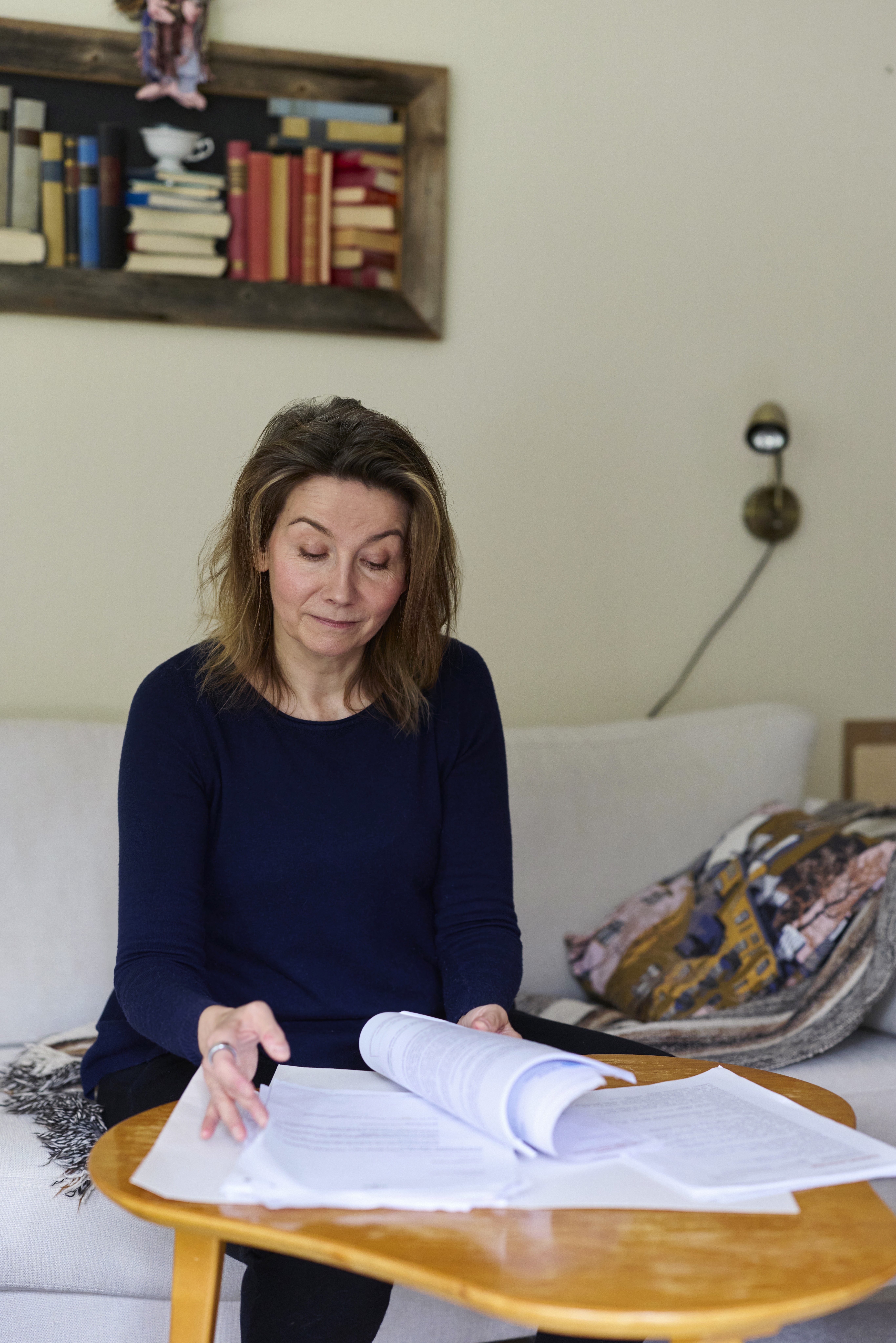 Ira Koivu on kerännyt kanteluprosessin aikana kertyneet asiakirjat talteen.