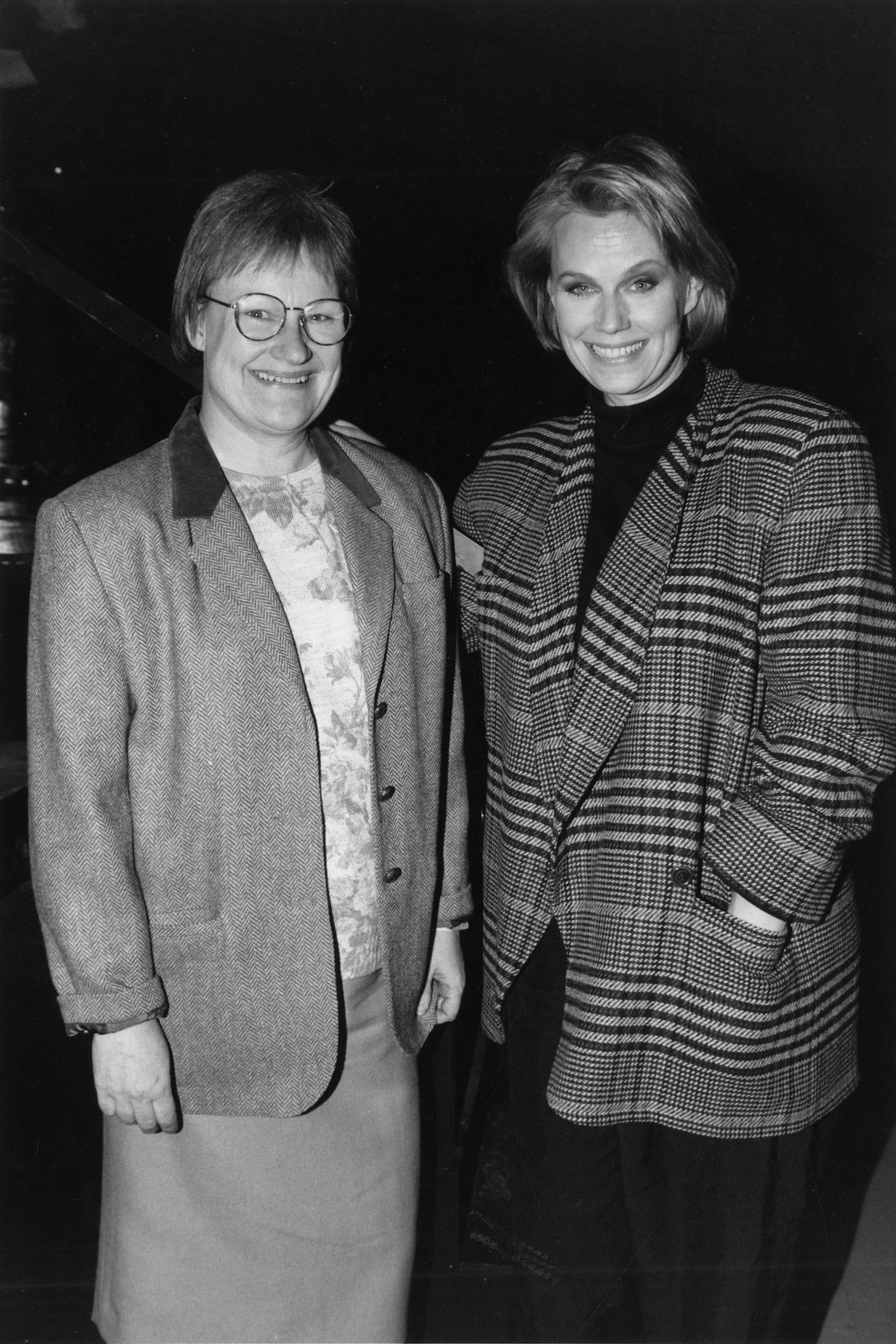 Presidentti Tarja Halonen ja Arja Saijonmaa. Kuva Ari-Veikko Peltonen