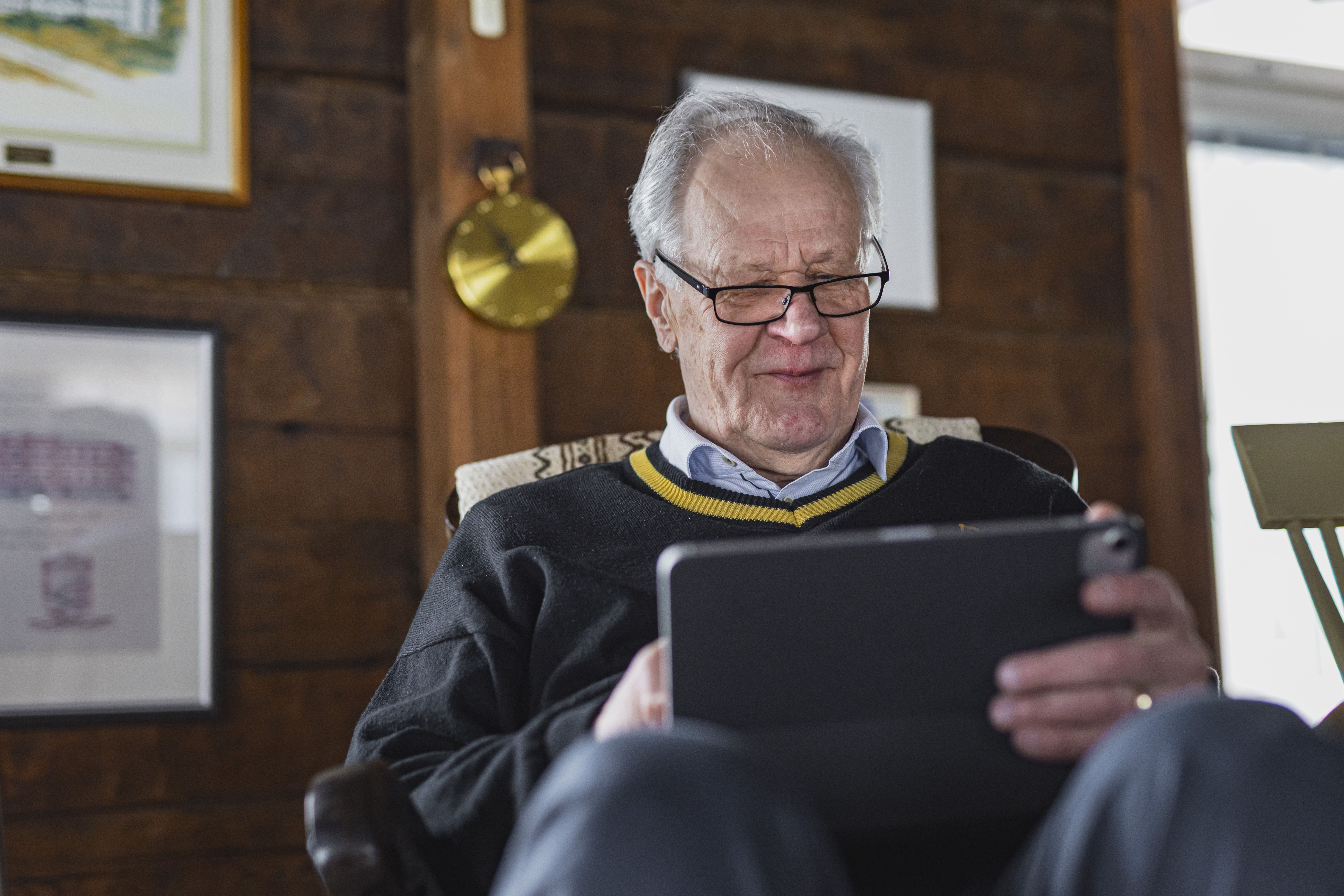 – Pieni kansa on sen varassa, miten sydämensivistynyt se on. Tarkoitan tapoja, ystävällisyyttä ja suvaitsevaisuutta. Ne ratkaisevat menestyksen.