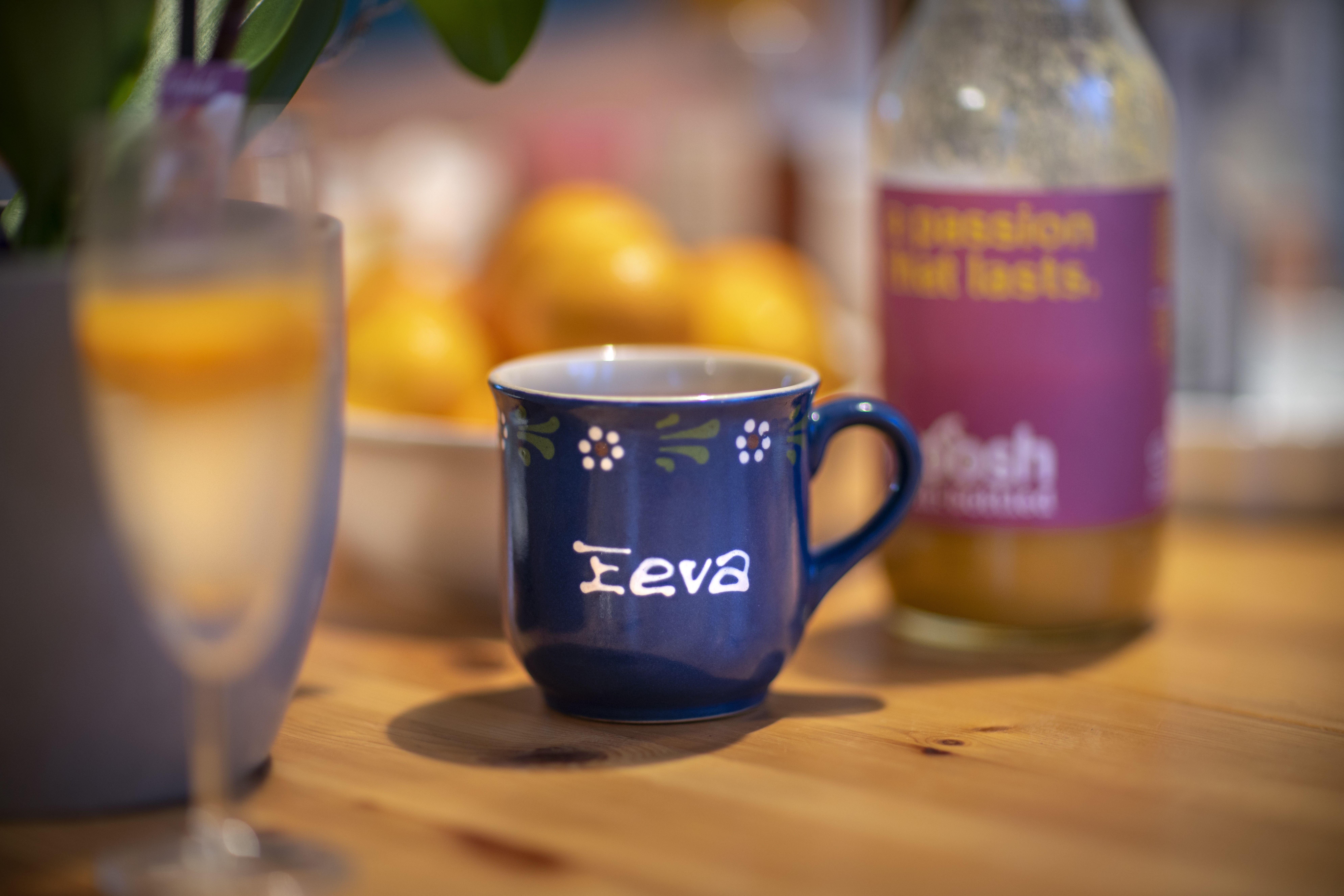 Petter näkee paljon vaivaa valmistaakseen terveellisiä, hyvänmakuisia ruokia.