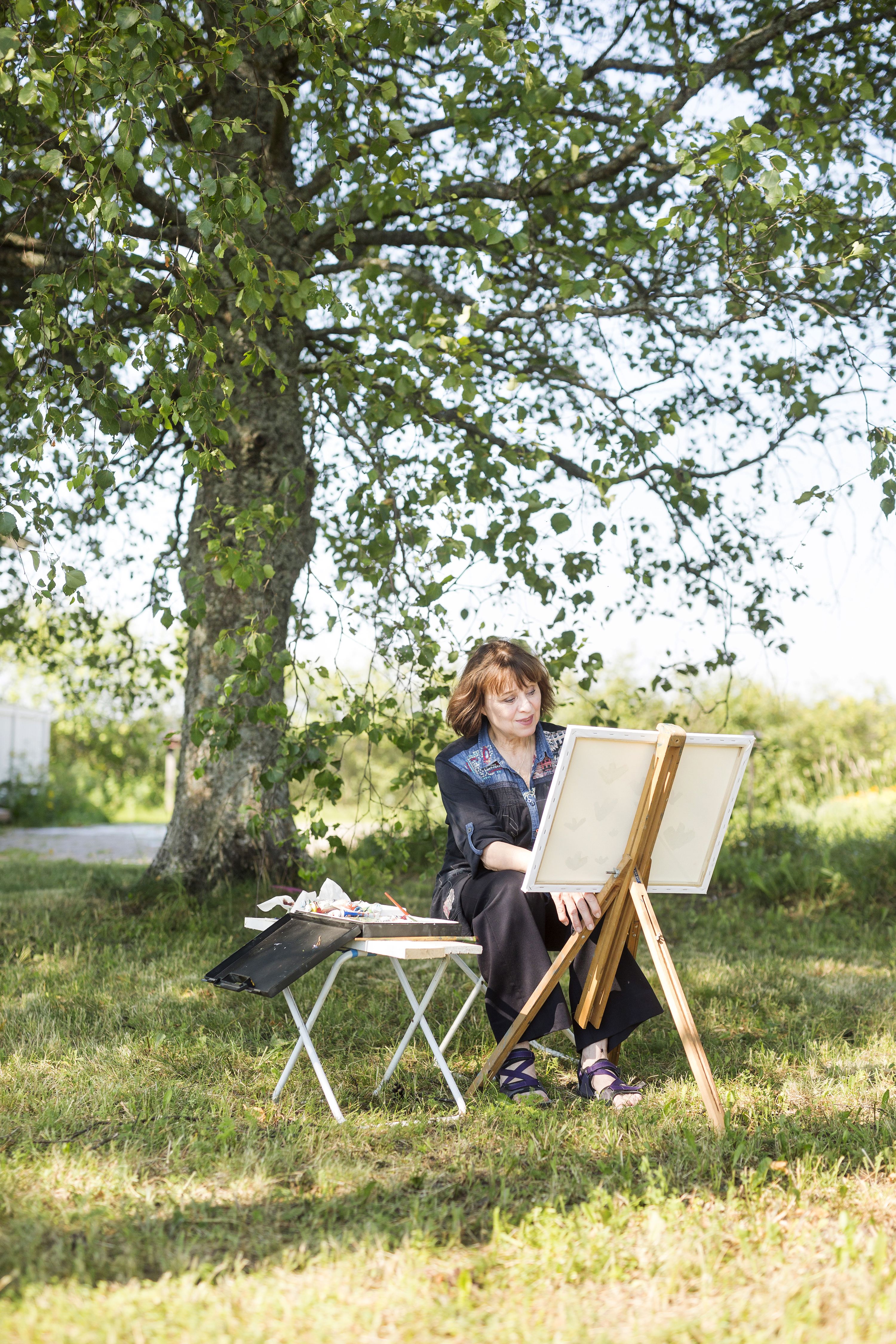 Eläkkeellä Carita aikoo palata nuooruusvuosien rakkaan harrastuksen pariin. ”Haluan selvittää, osaanko ammentaa syövereistäni vielä taidetta.”